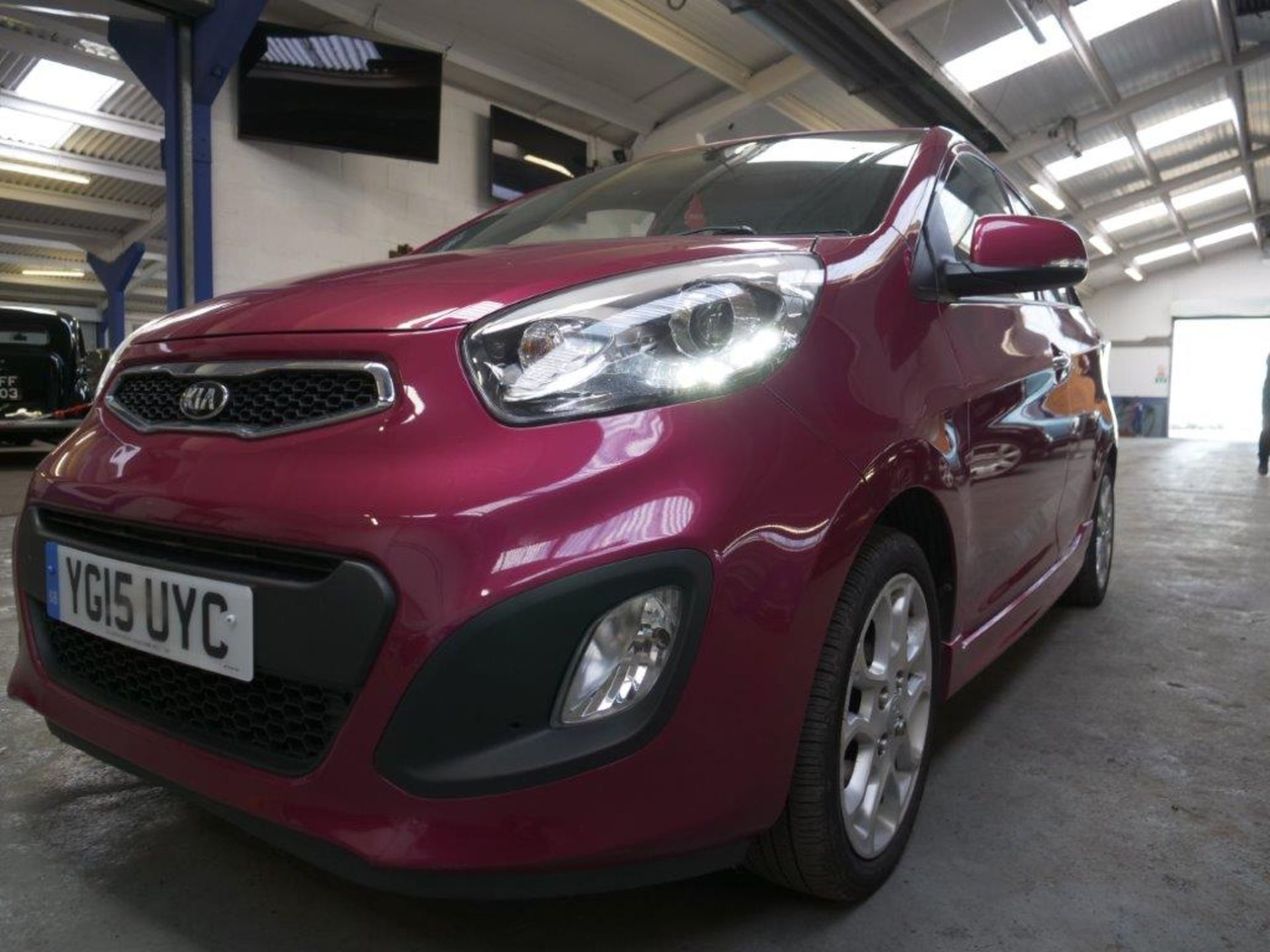 15 15 Kia Picanto 3 Auto - Image 25 of 34