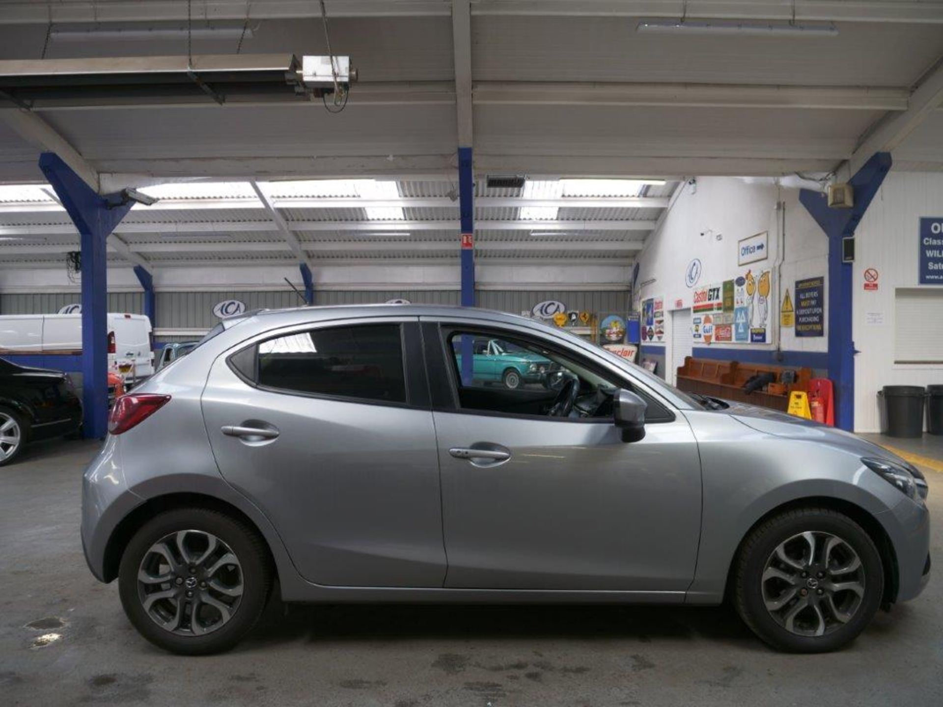 65 16 Mazda 2 Sport D Nav - Image 24 of 44