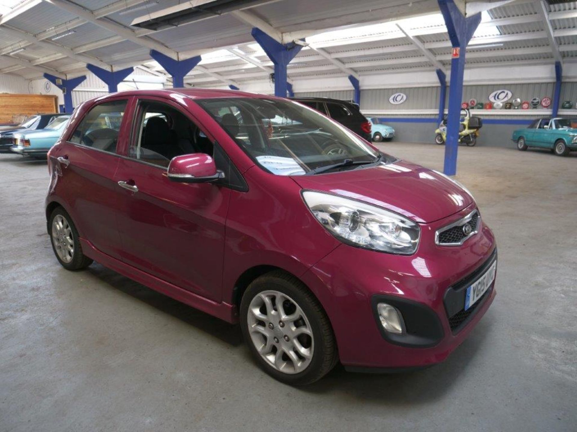 15 15 Kia Picanto 3 Auto - Image 13 of 34