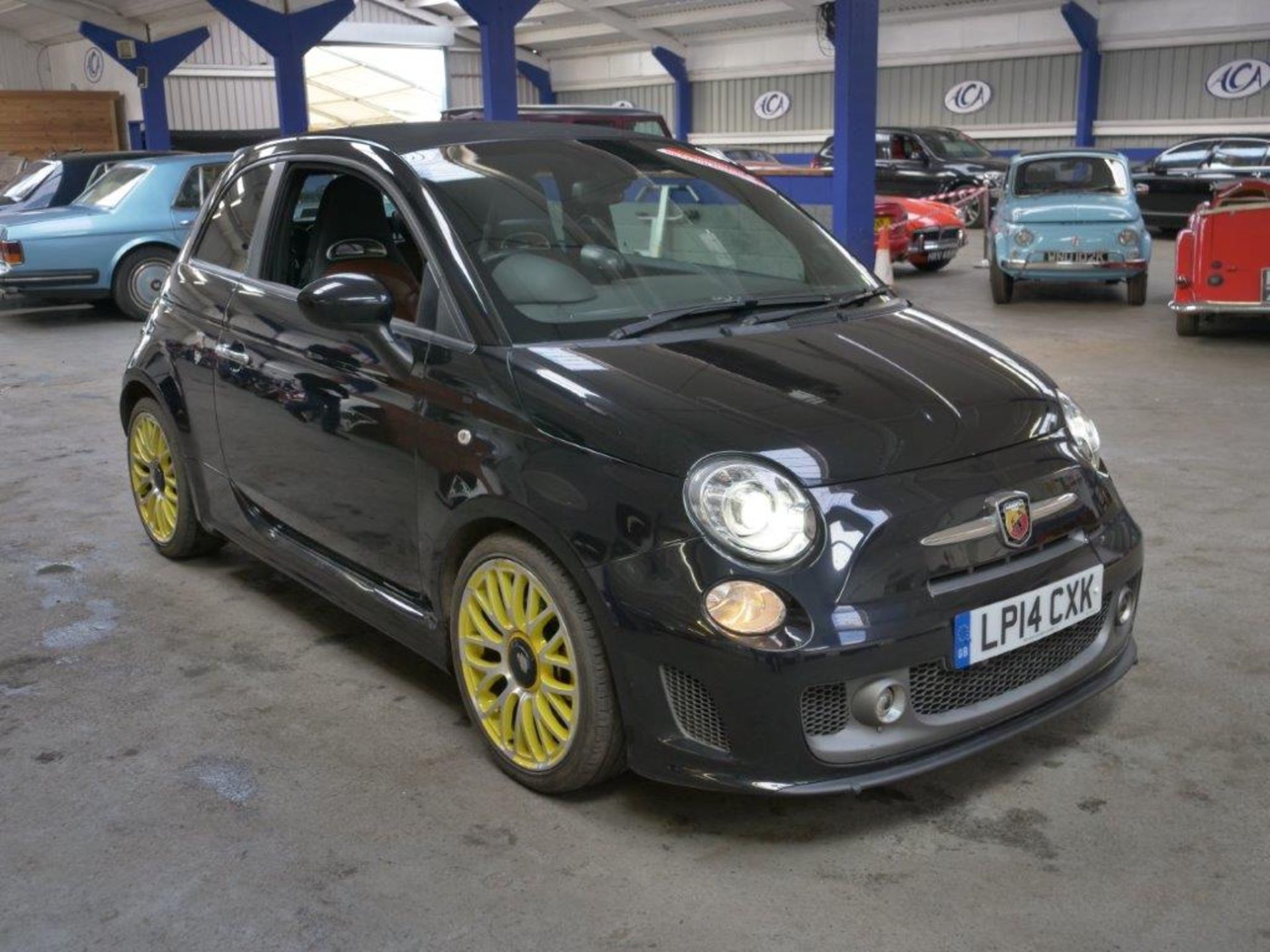 14 14 Abarth 595 Turismo S-A - Image 36 of 39