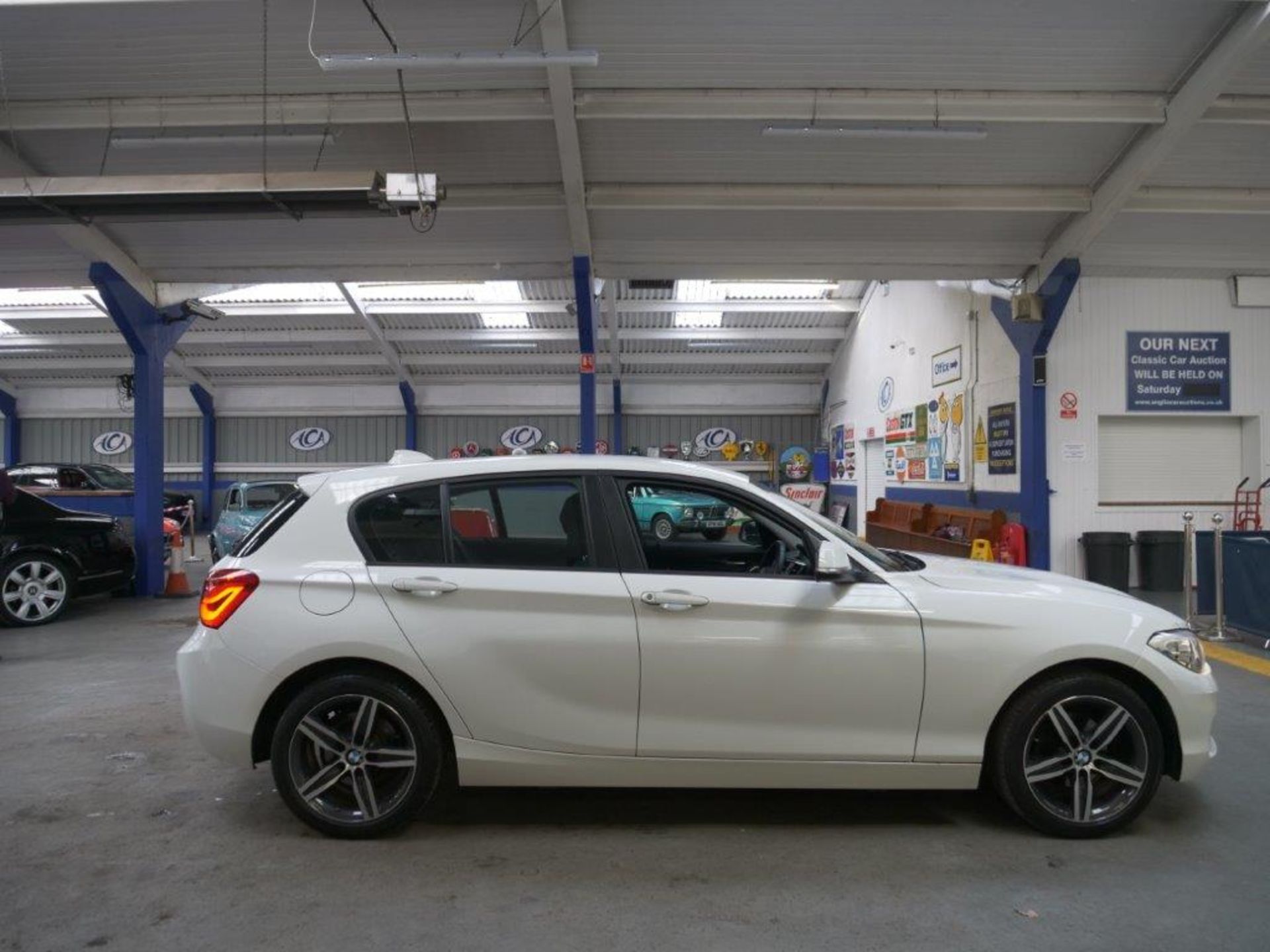 18 18 BMW 116D Sport - Image 18 of 39