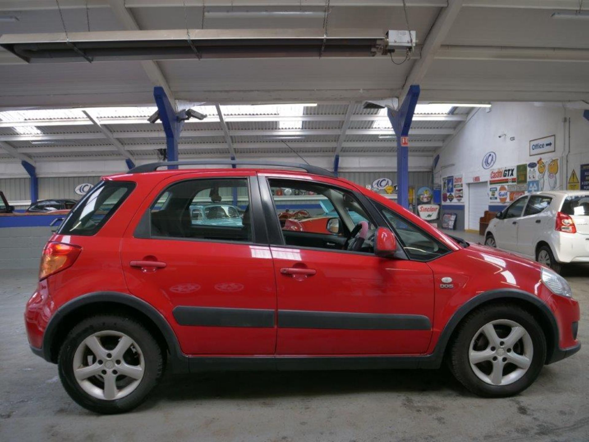 10 10 Suzuki SX4 DDIS - Image 27 of 32