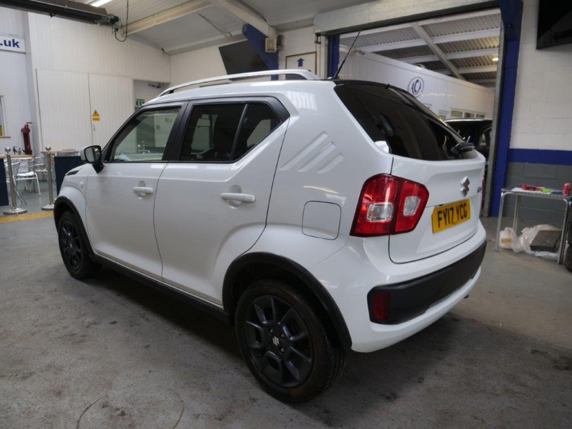 17 17 Suzuki Ignis SZ-T Dualjet - Image 33 of 34