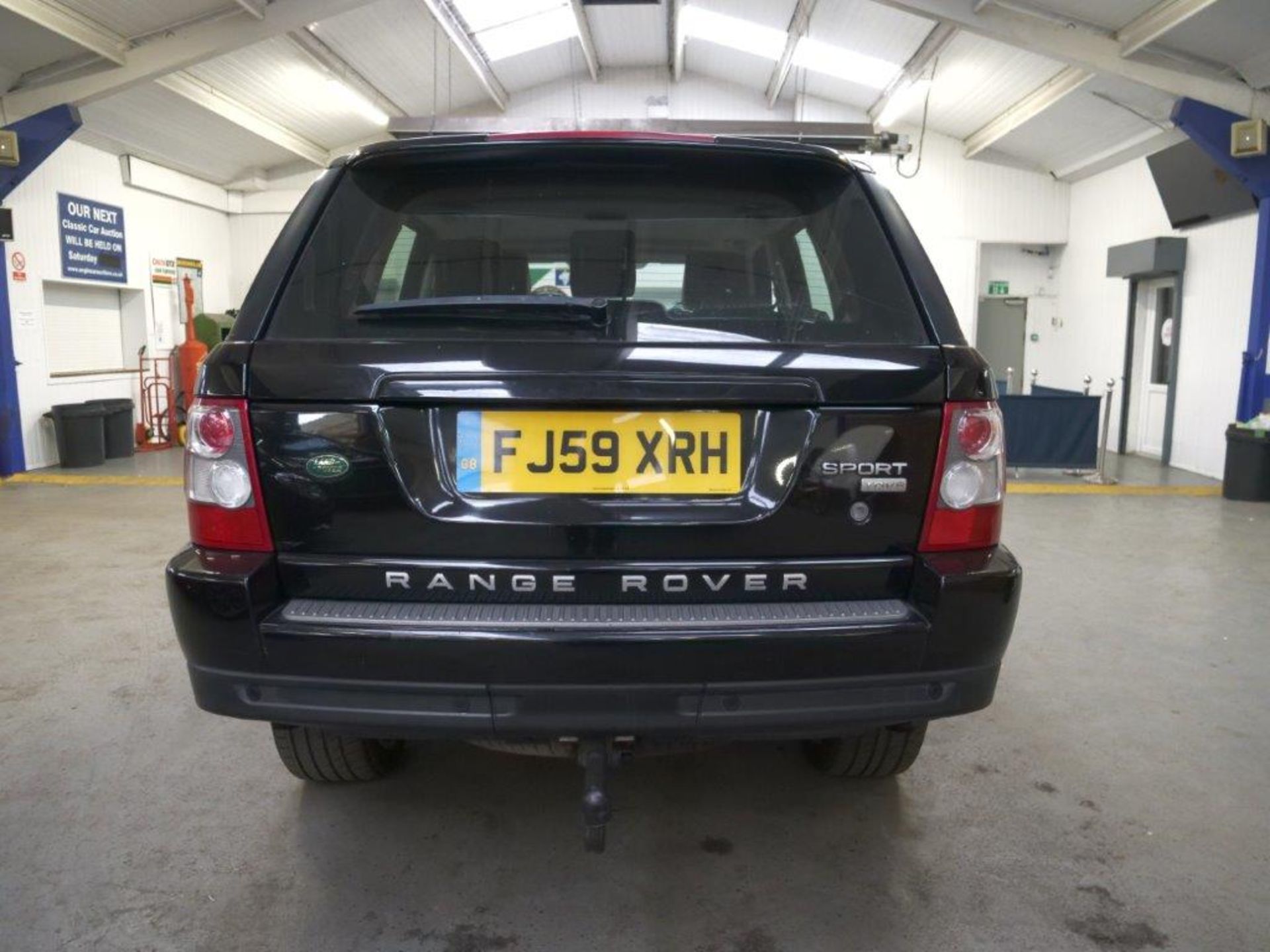 59 09 Range Rover Sp HSE TDV8 - Image 13 of 31