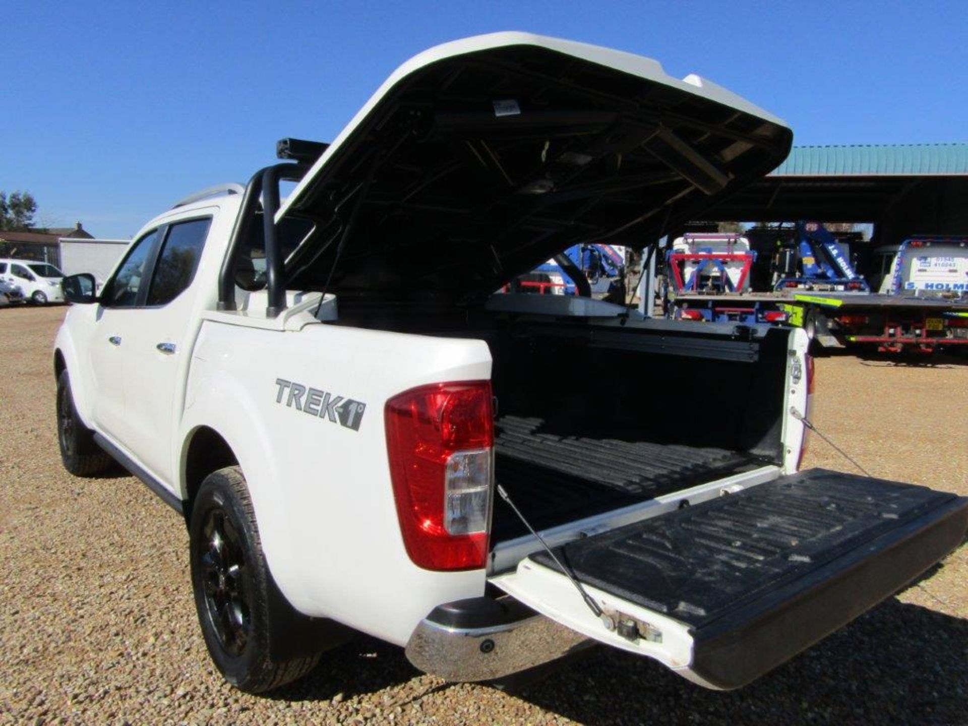 18 18 Nissan Navara Trek-1 DCI - Image 8 of 31