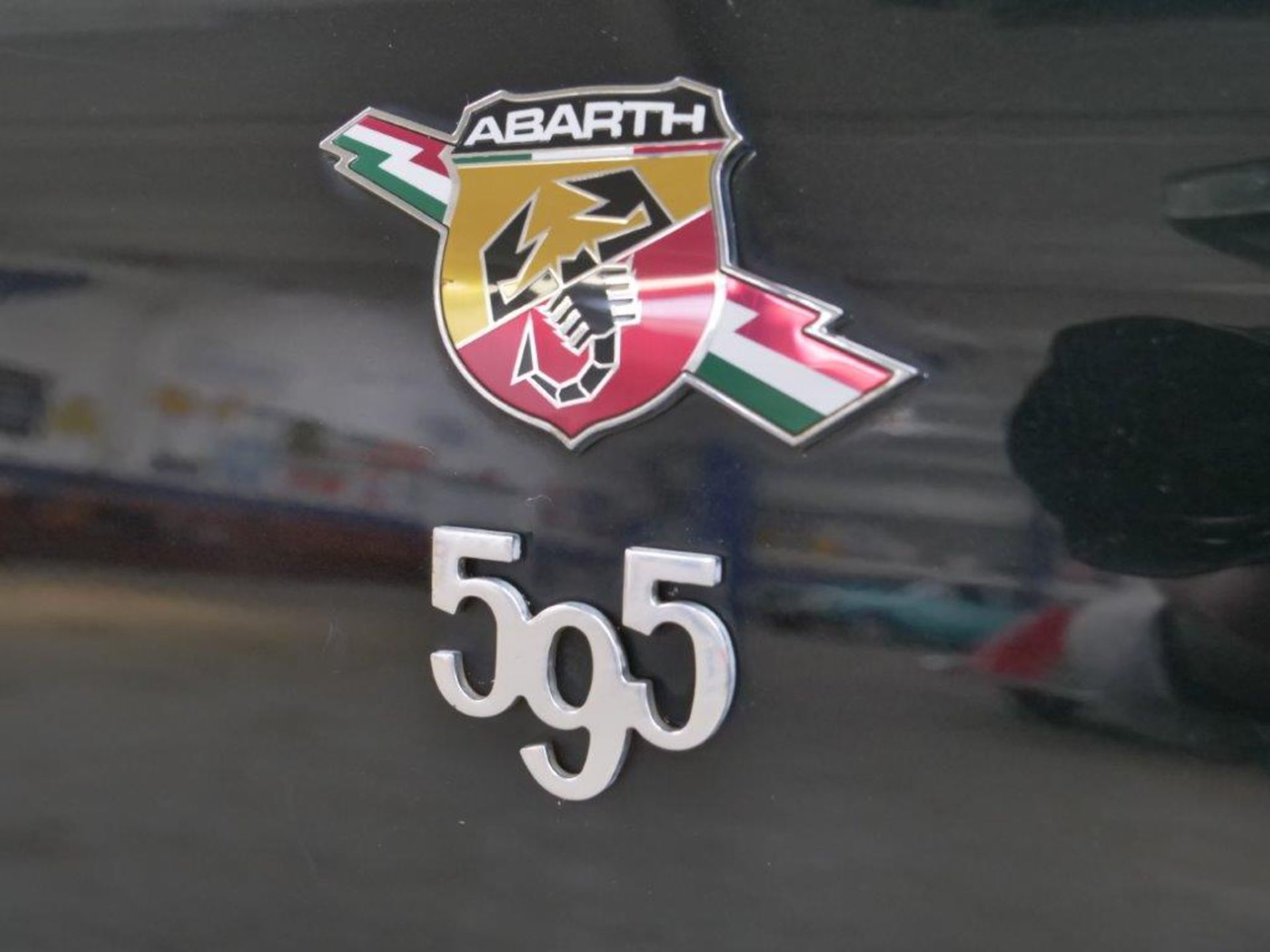 14 14 Abarth 595 Turismo S-A - Image 33 of 39