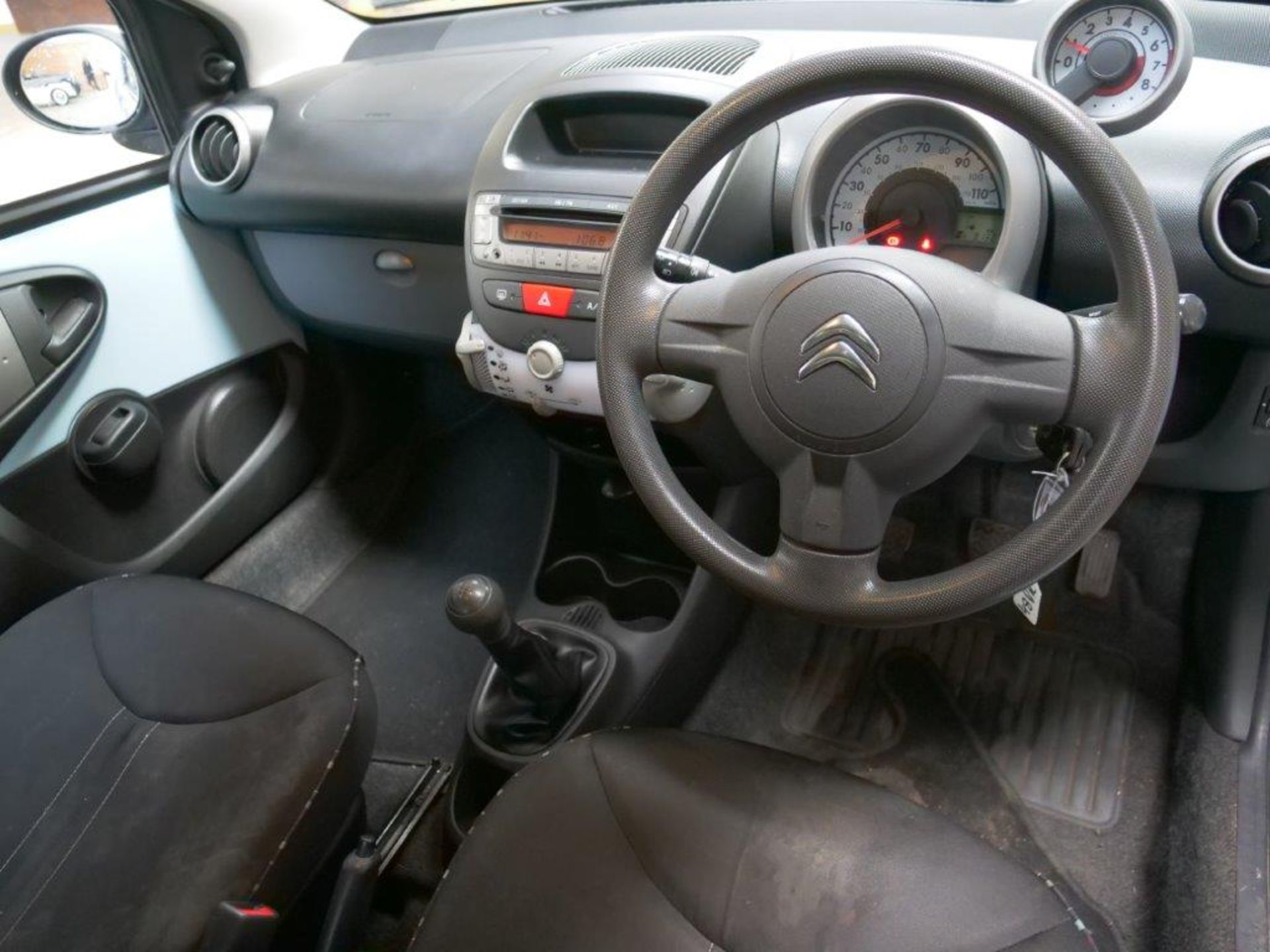 13 13 Citroen C1 VTR - Image 28 of 28