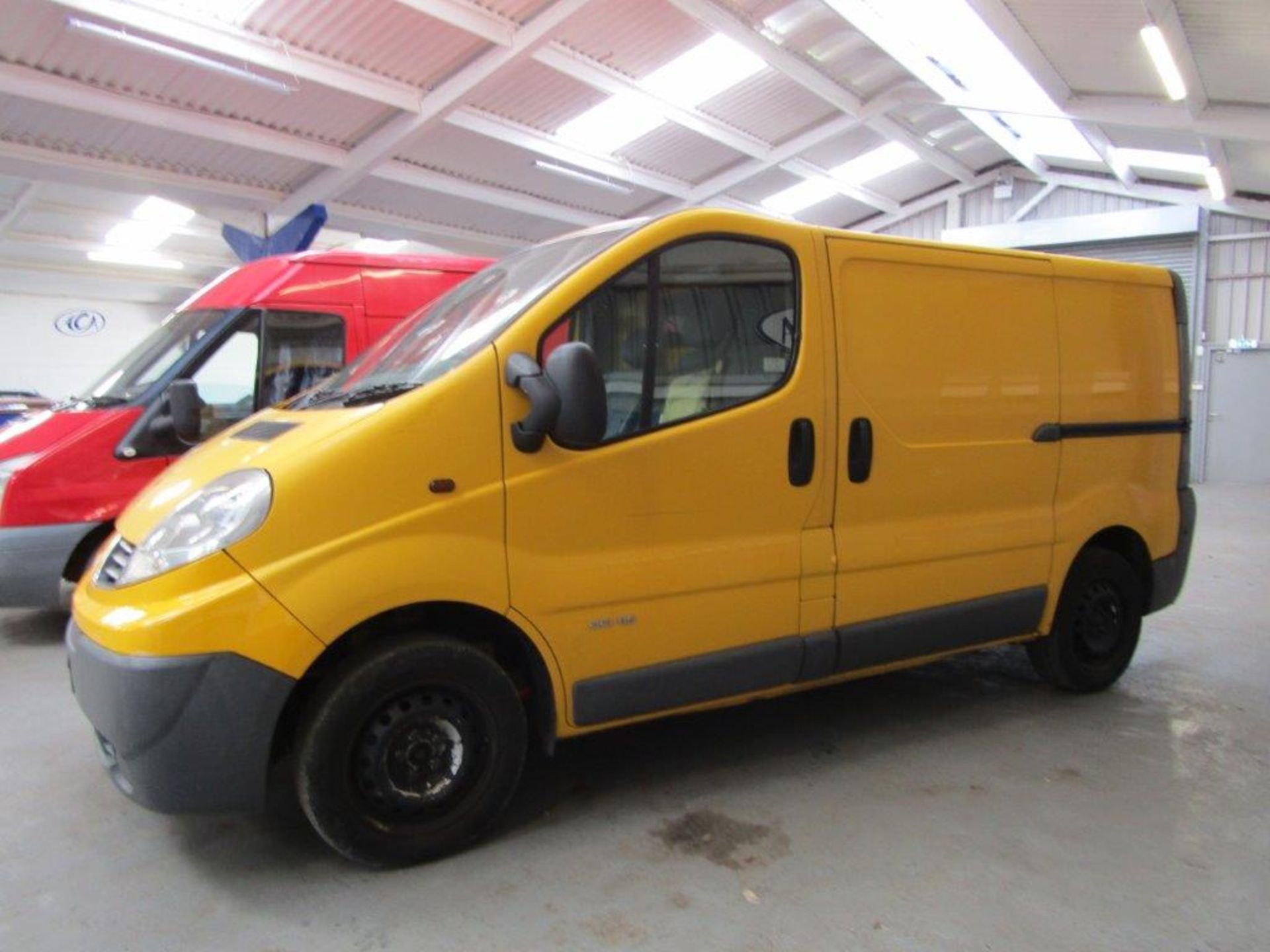 10 10 Renault Trafic SL29 DCI 115