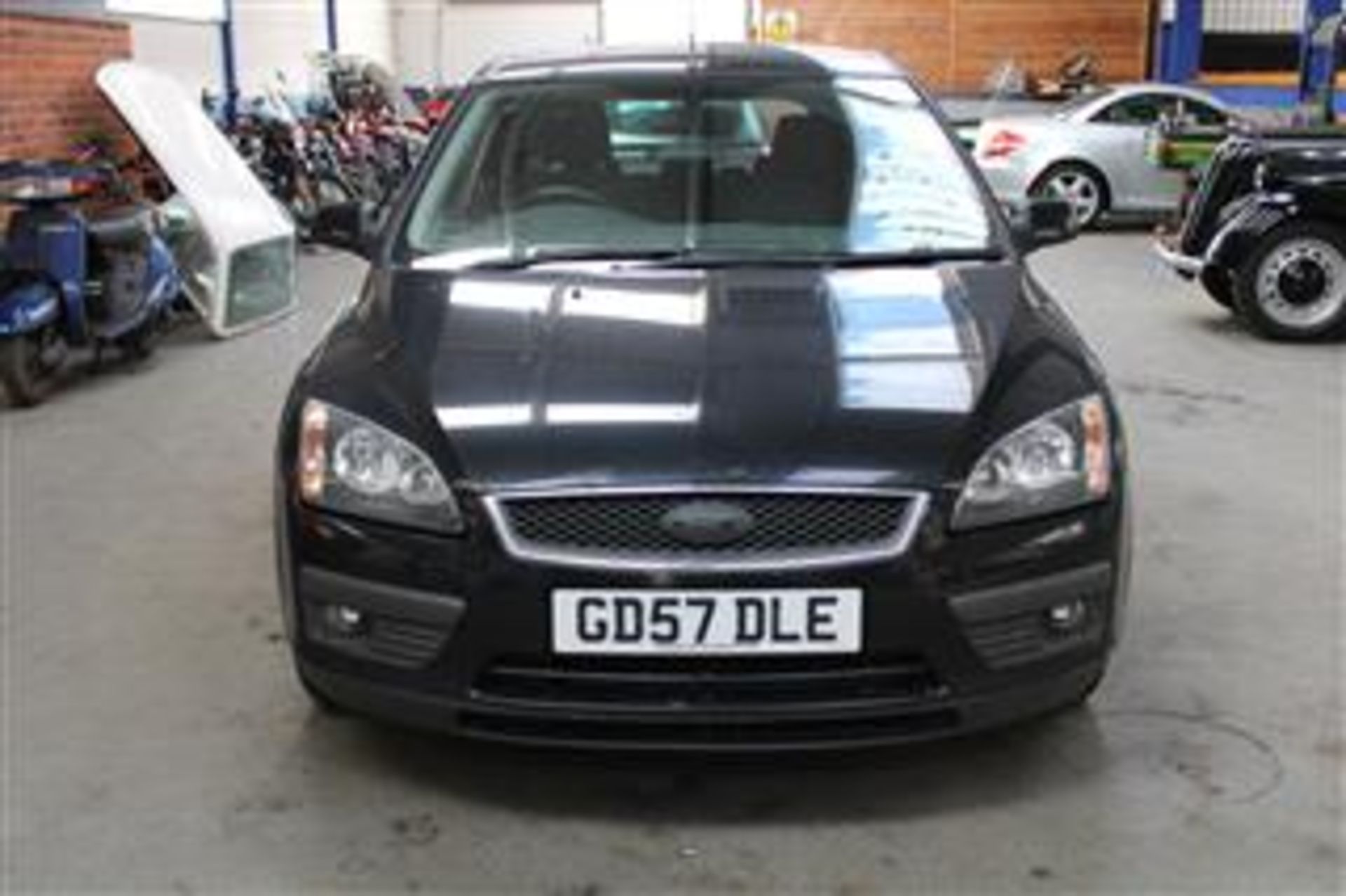 57 08 Ford Focus Zetec Climate 116 - Image 13 of 18