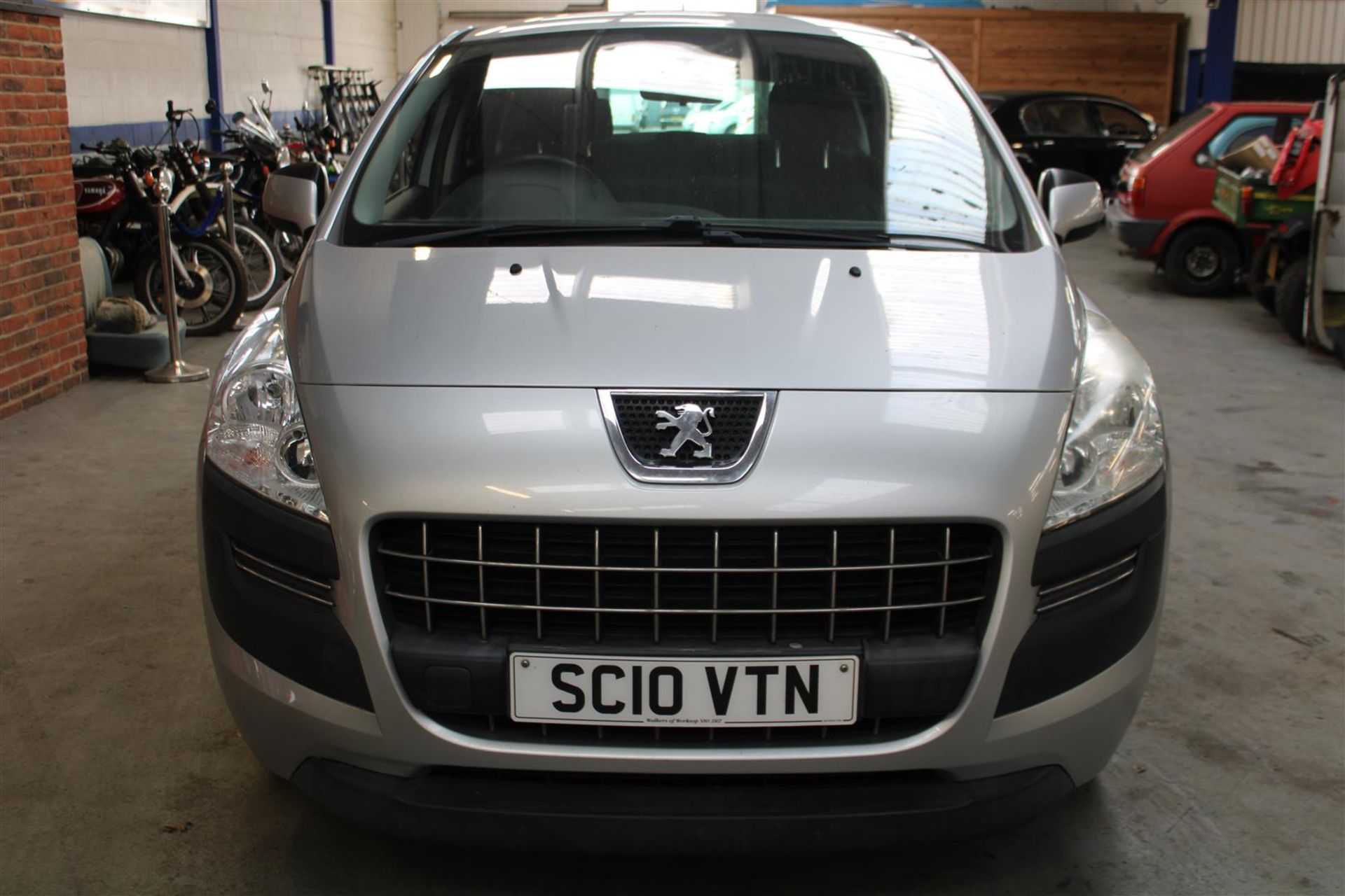 10 10 Peugeot 3008 Active HDI - Image 12 of 16