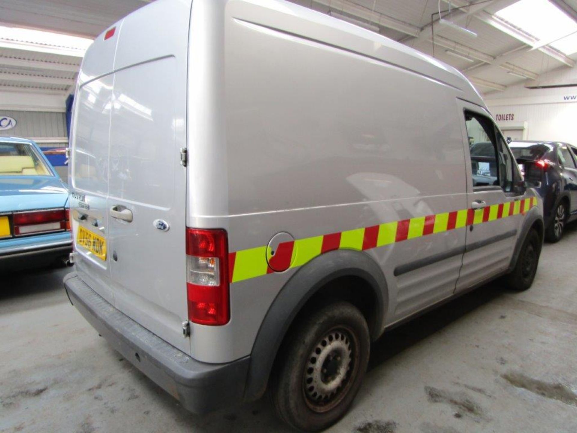 56 06 Ford Transit Conn T230 L110 - Image 17 of 19