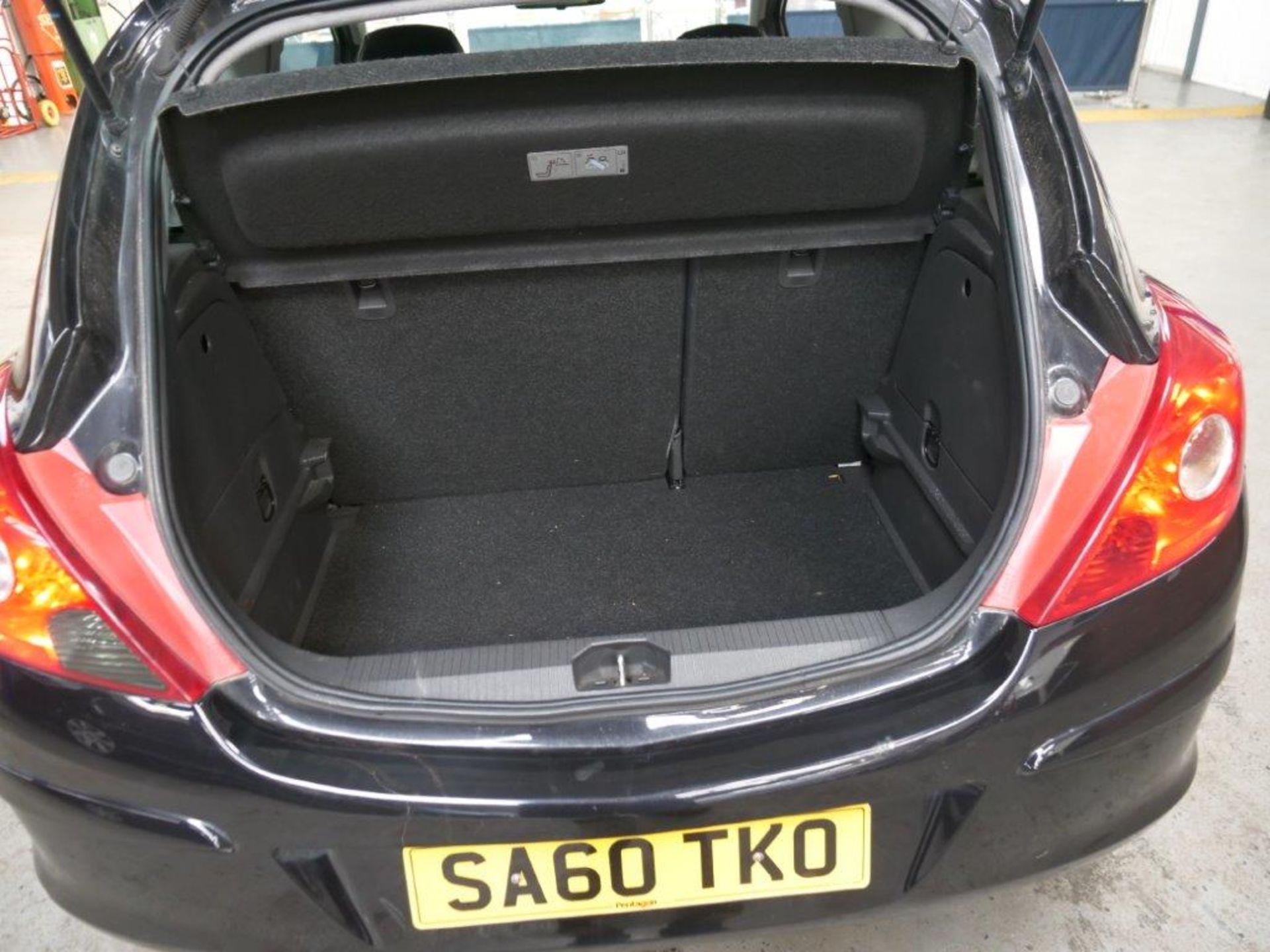 60 10 Vauxhall Corsa SE - Image 4 of 32