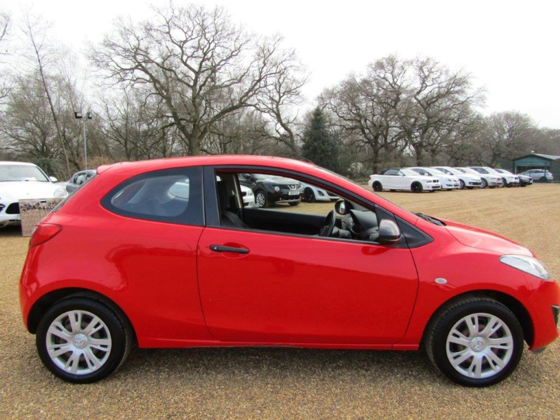 12 12 Mazda 2 TS - Image 8 of 26