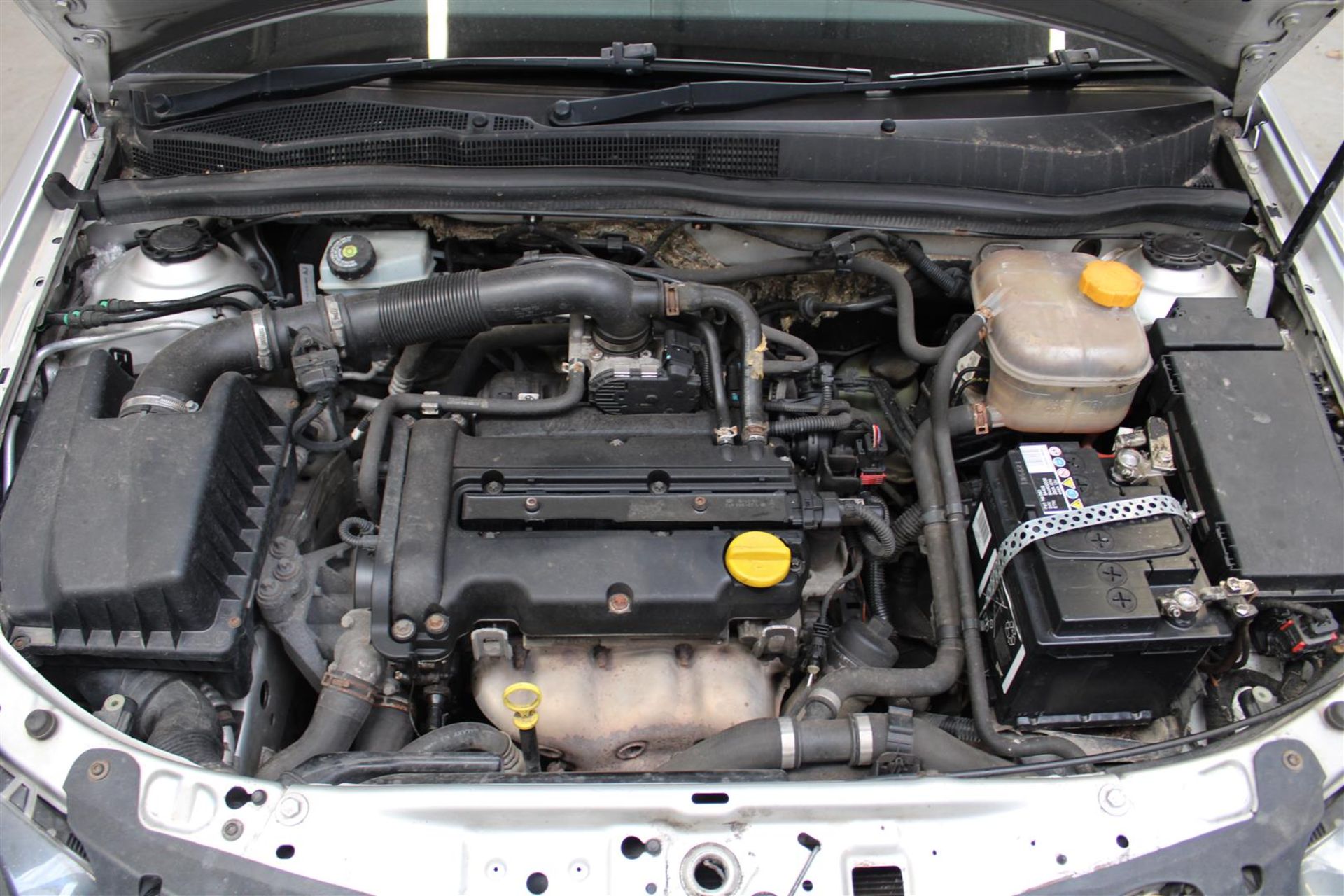 08 08 Vauxhall Astra SXI - Image 4 of 42