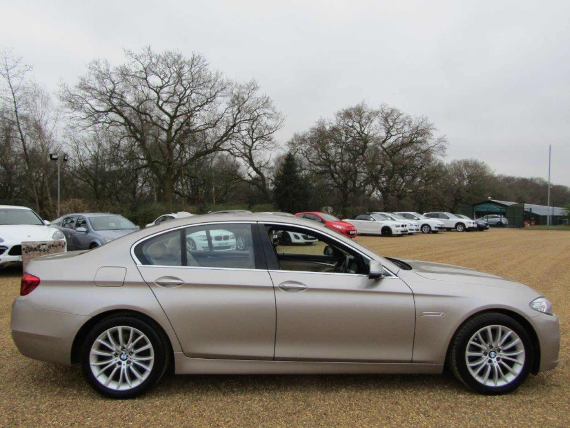 64 15 BMW 520D Luxury - Image 8 of 33