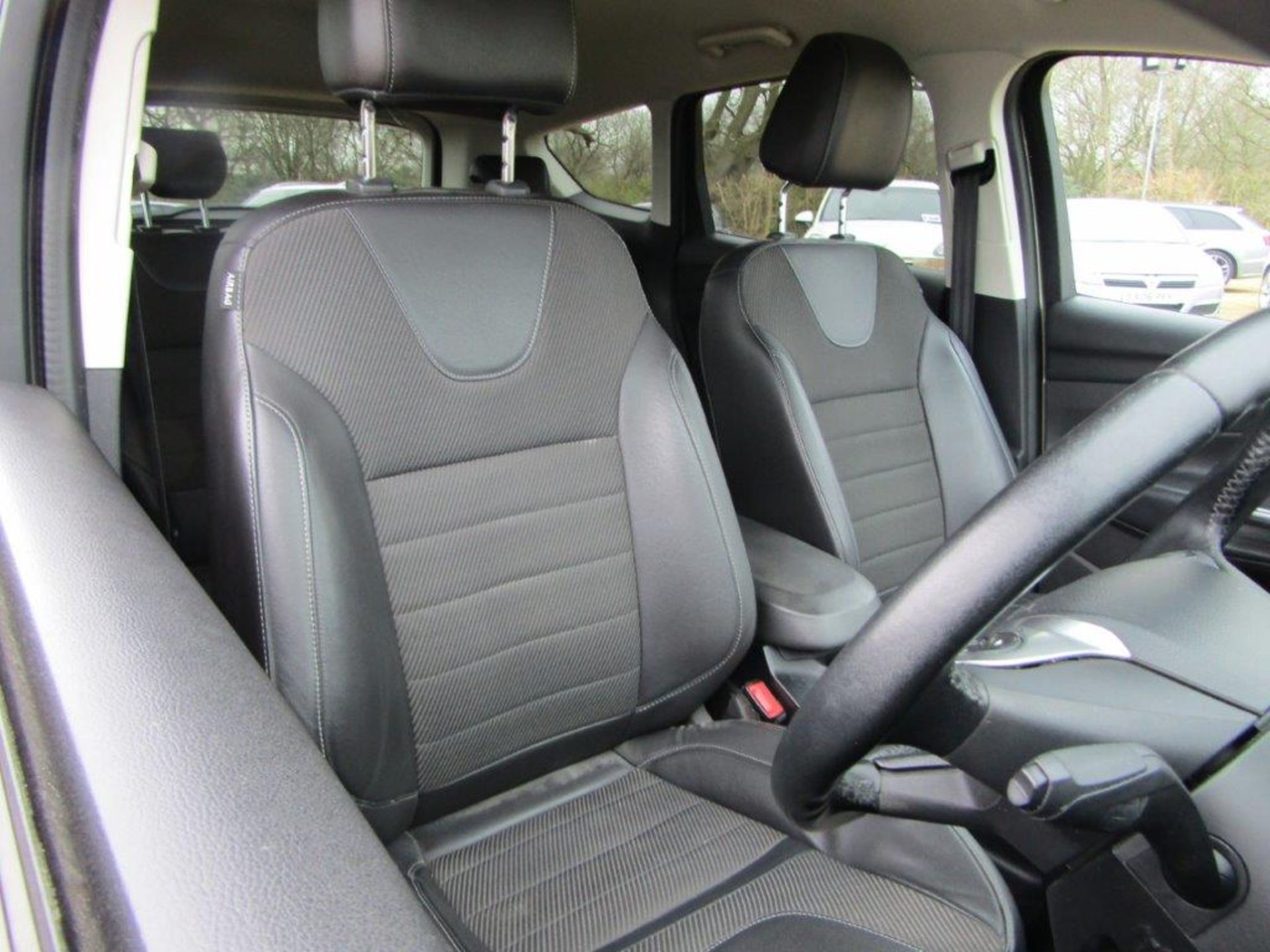 14 14 Ford Kuga Titanium 4x2 TDCI - Image 3 of 26