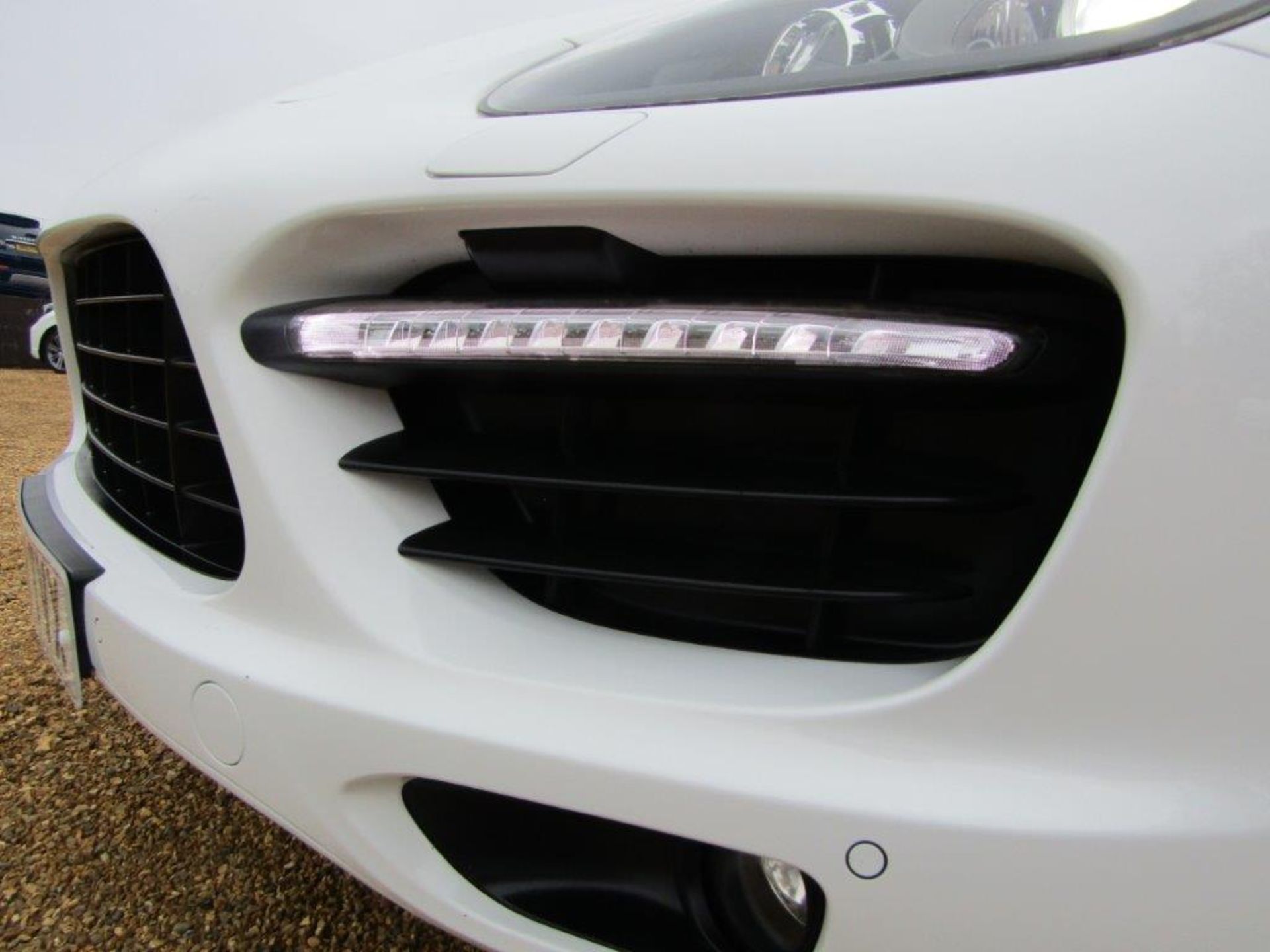 62 13 Porsche Cayenne GTS V8 - Image 15 of 43