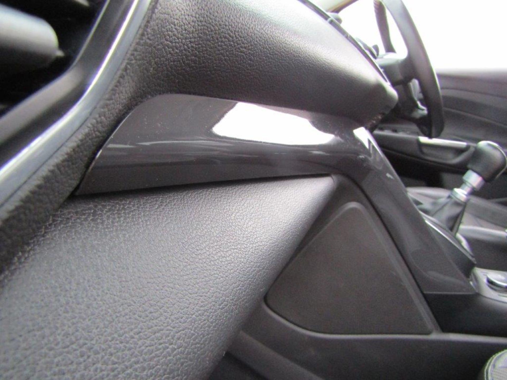 14 14 Ford Kuga Titanium 4x2 TDCI - Image 21 of 26