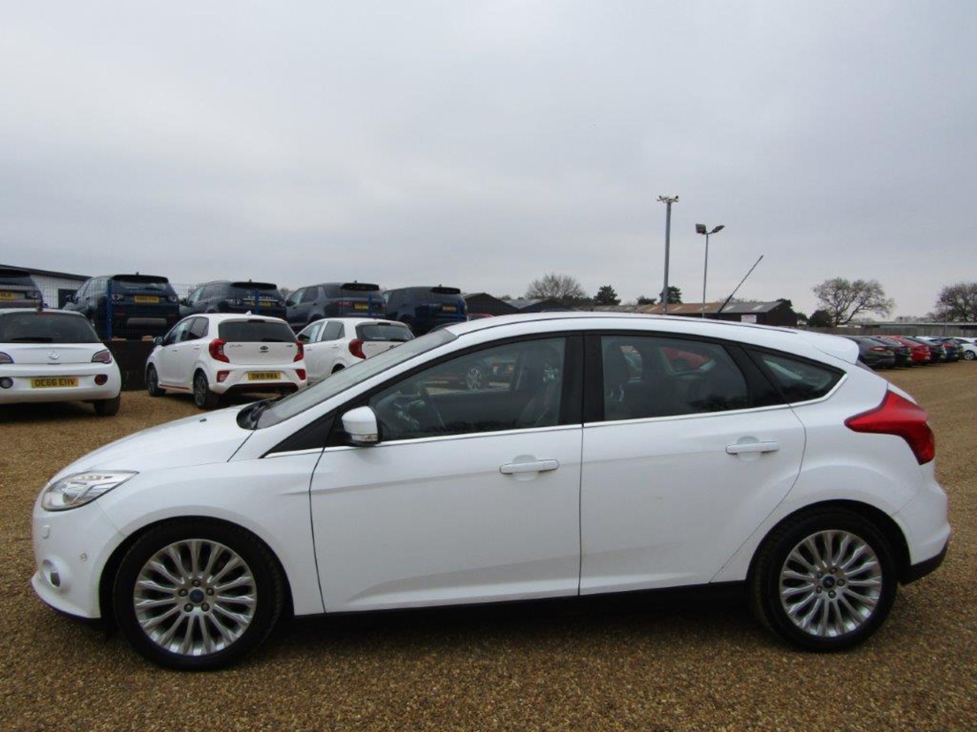 13 13 Ford Focus Titanium X TDCI - Image 18 of 25