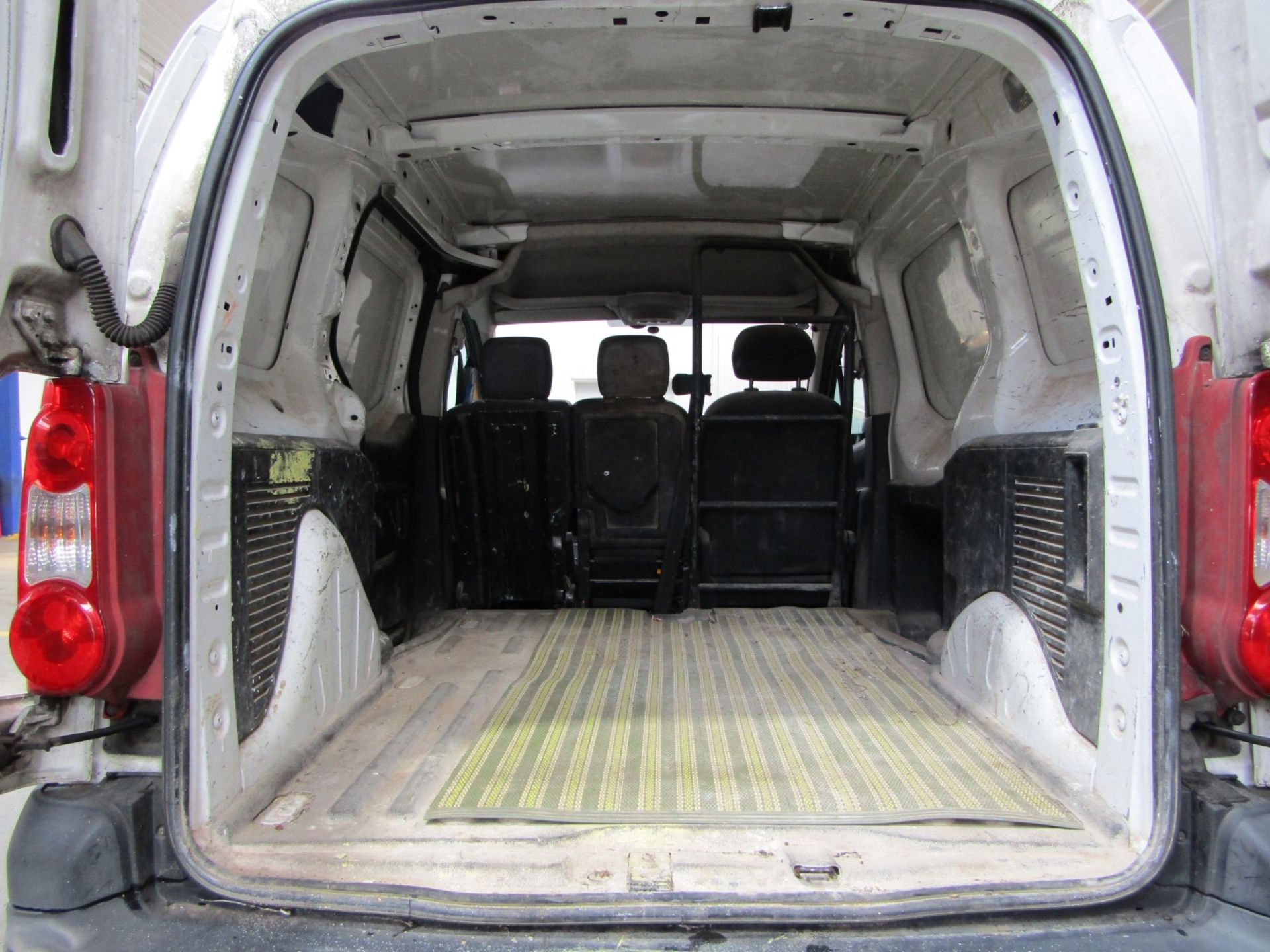 08 08 Citroen Berlingo 625 LX HDI - Image 6 of 23