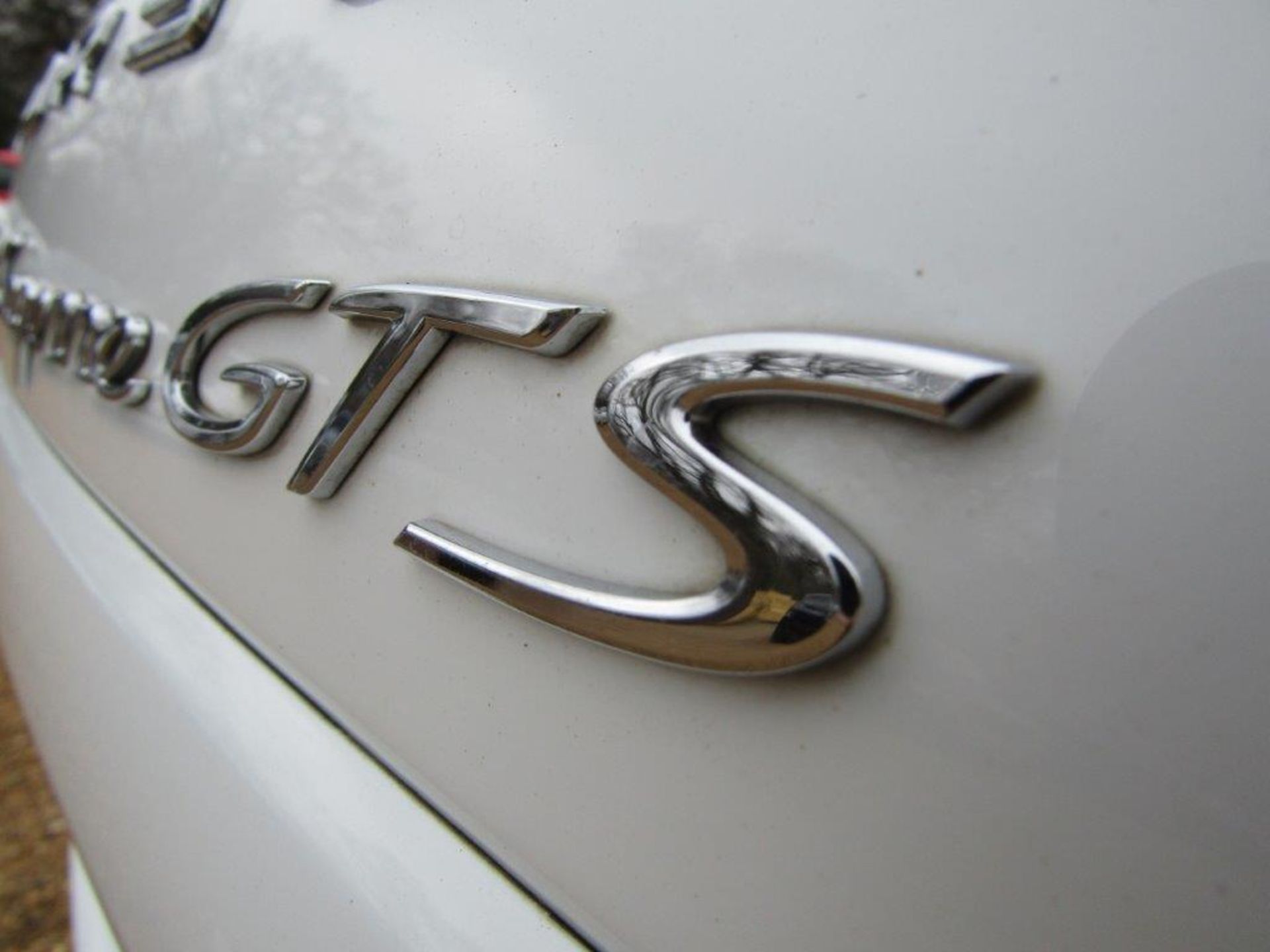 62 13 Porsche Cayenne GTS V8 - Image 34 of 43