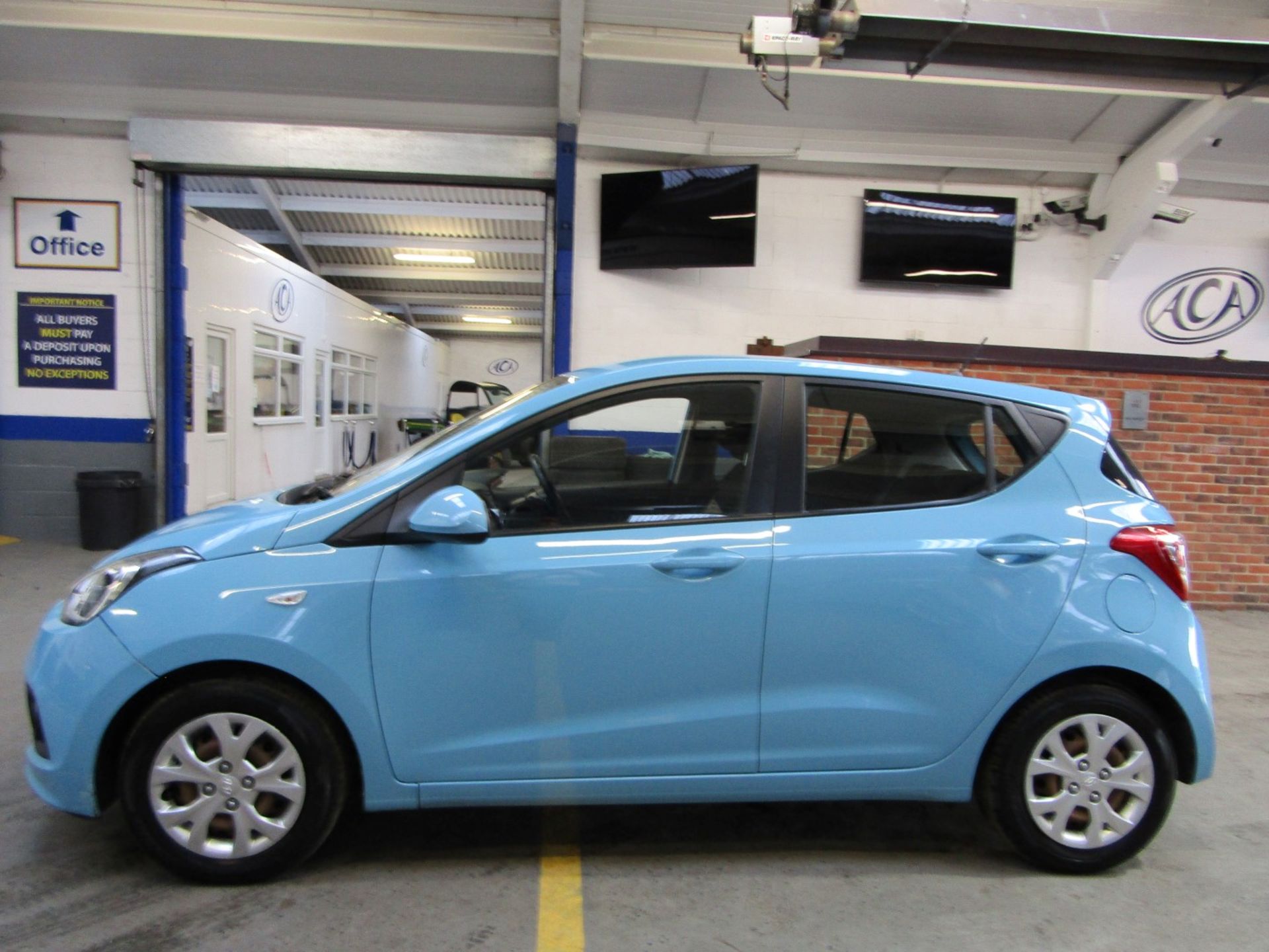 64 14 Hyundai I10 - Image 2 of 24