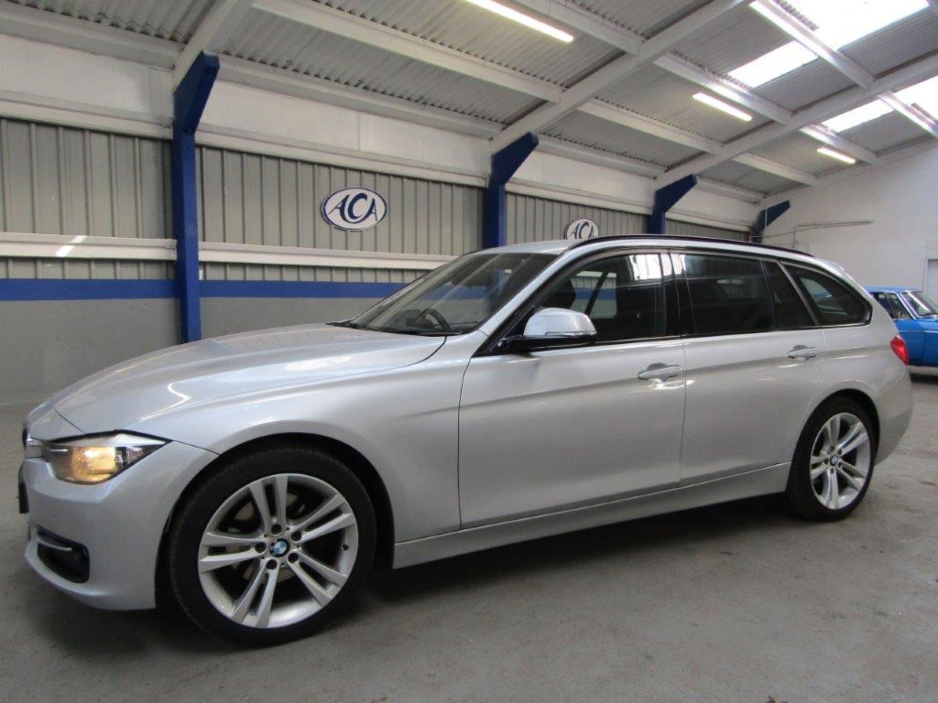 62 12 BMW 320D Sport Touring