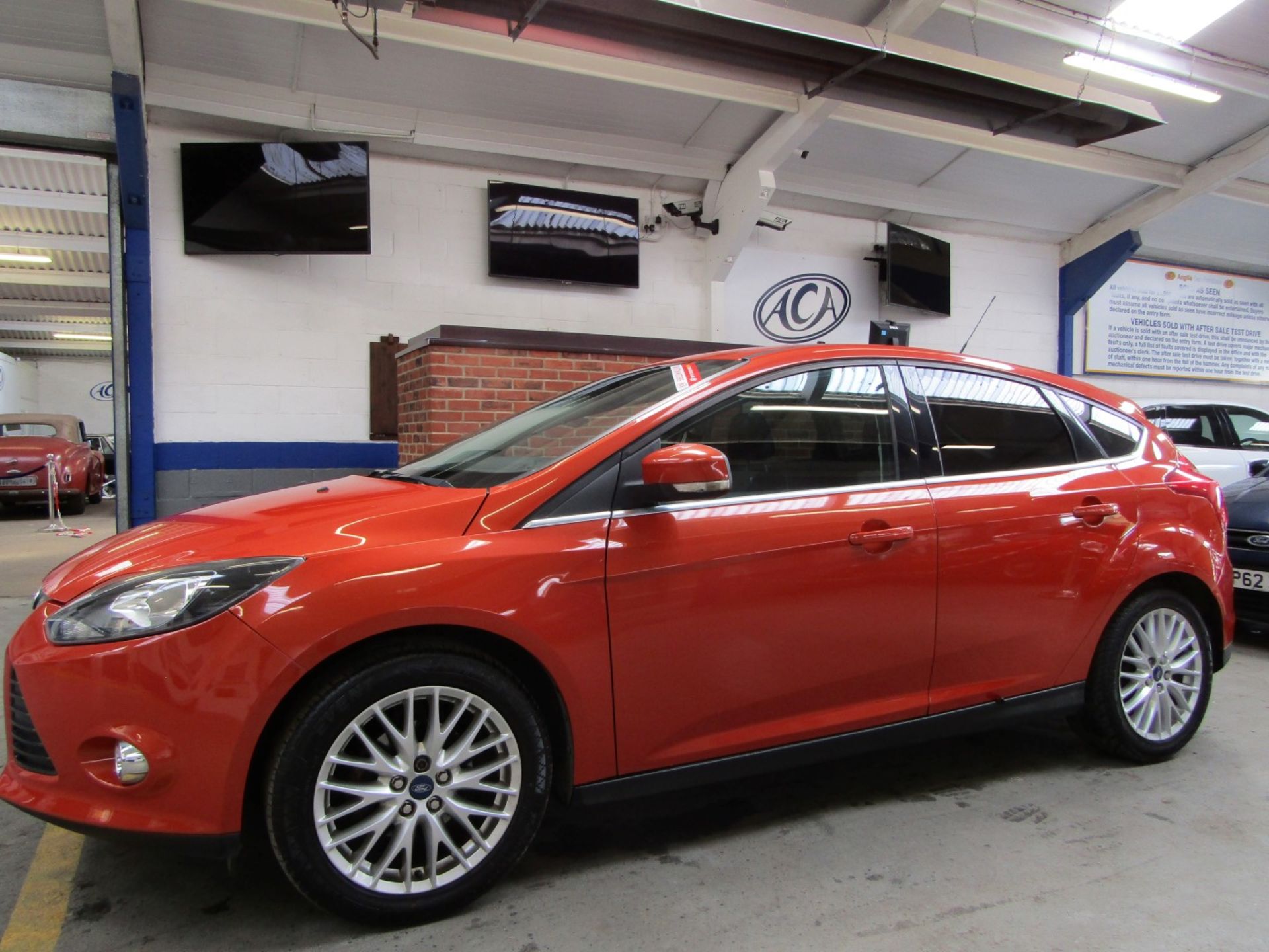 12 12 Ford Focus Zetec 105