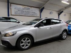 64 15 Volvo V40 Cross Country SE