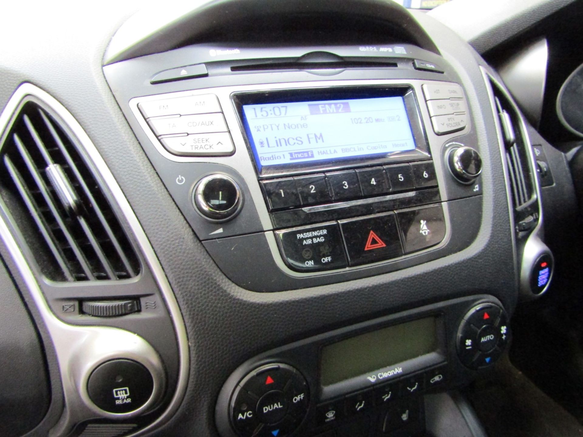 60 10 Hyundai IX35 Premium 2WD - Image 8 of 29