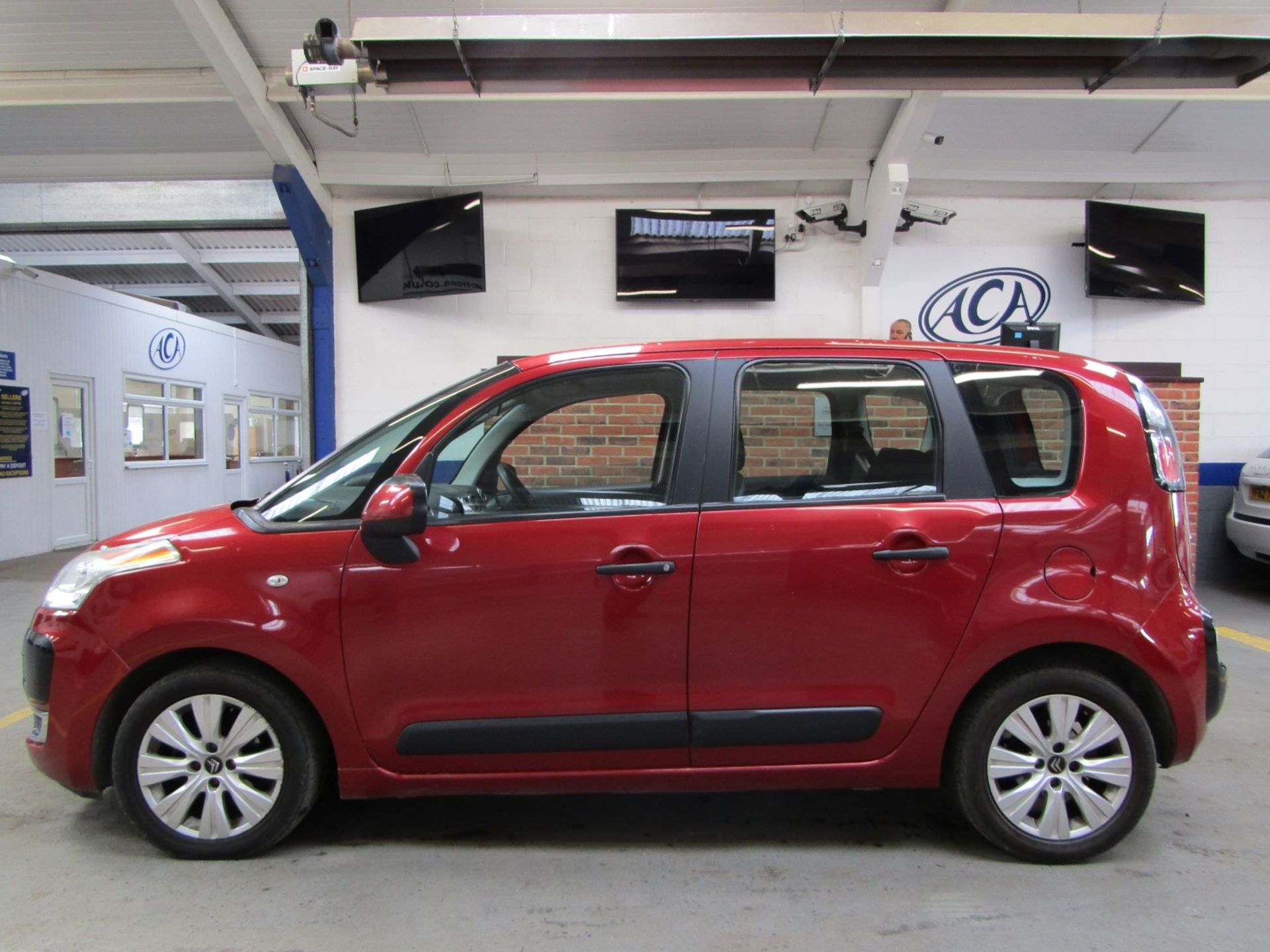 09 09 Citroen C3 Picasso VTR Plus - Image 22 of 23