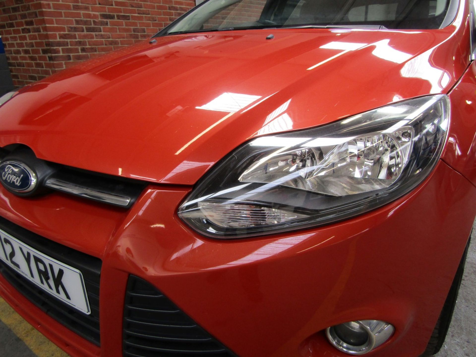 12 12 Ford Focus Zetec 105 - Image 4 of 19