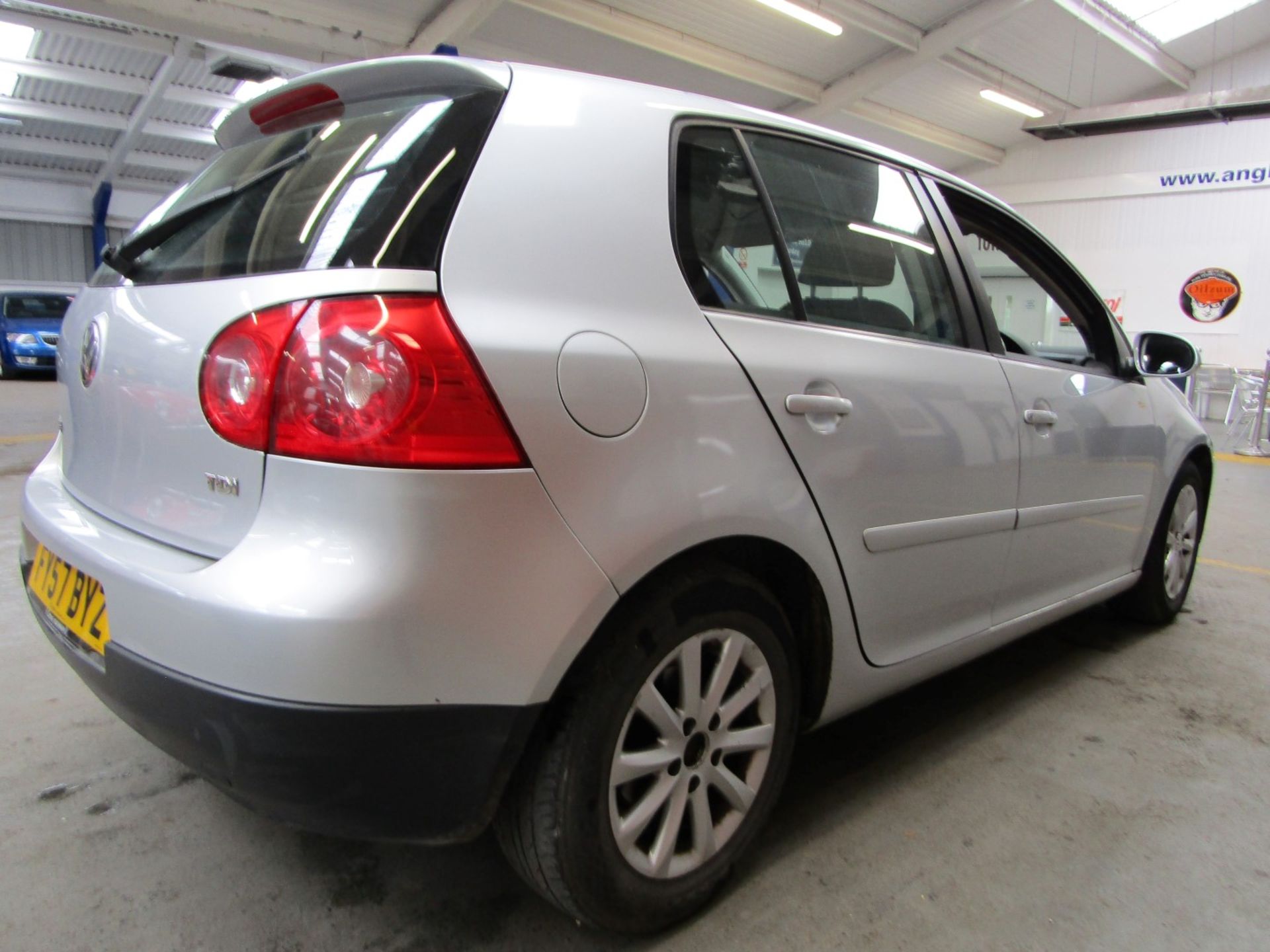 57 07 VW Golf Match TDI 105 - Image 21 of 24