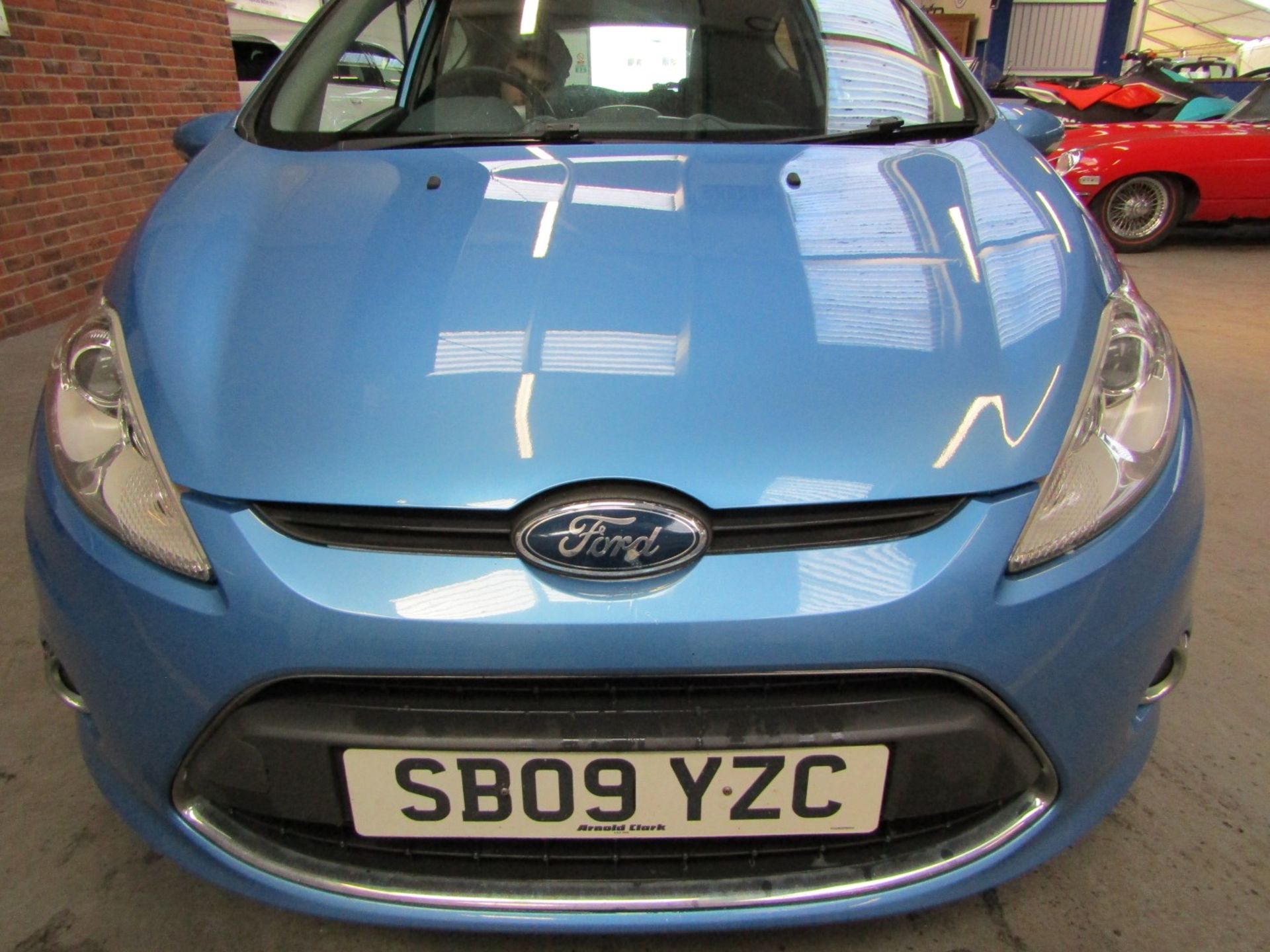 09 09 Ford Fiesta Zetec 82 - Image 2 of 18