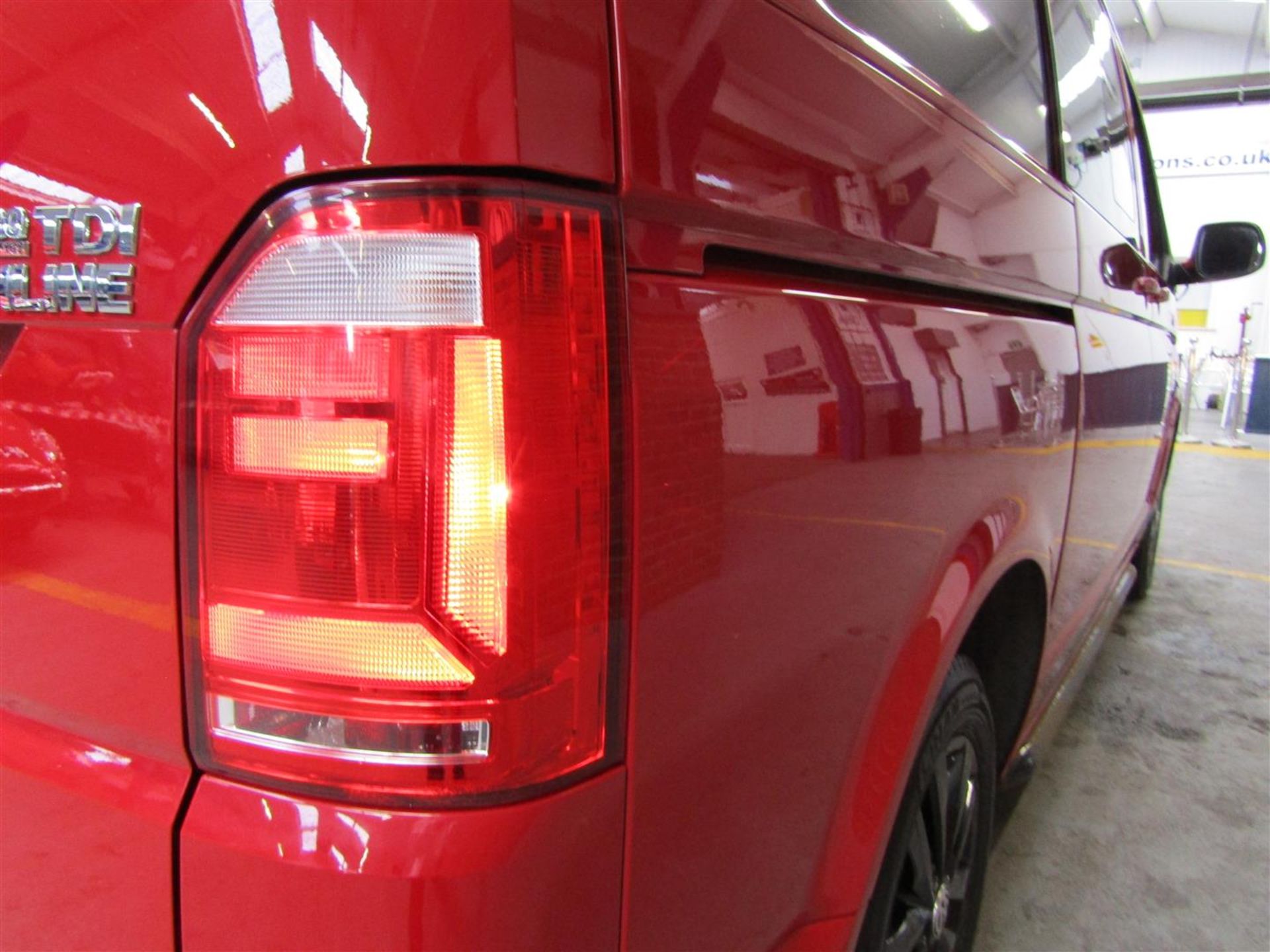 67 17 VW Transporter T30 Highline TD - Image 28 of 34