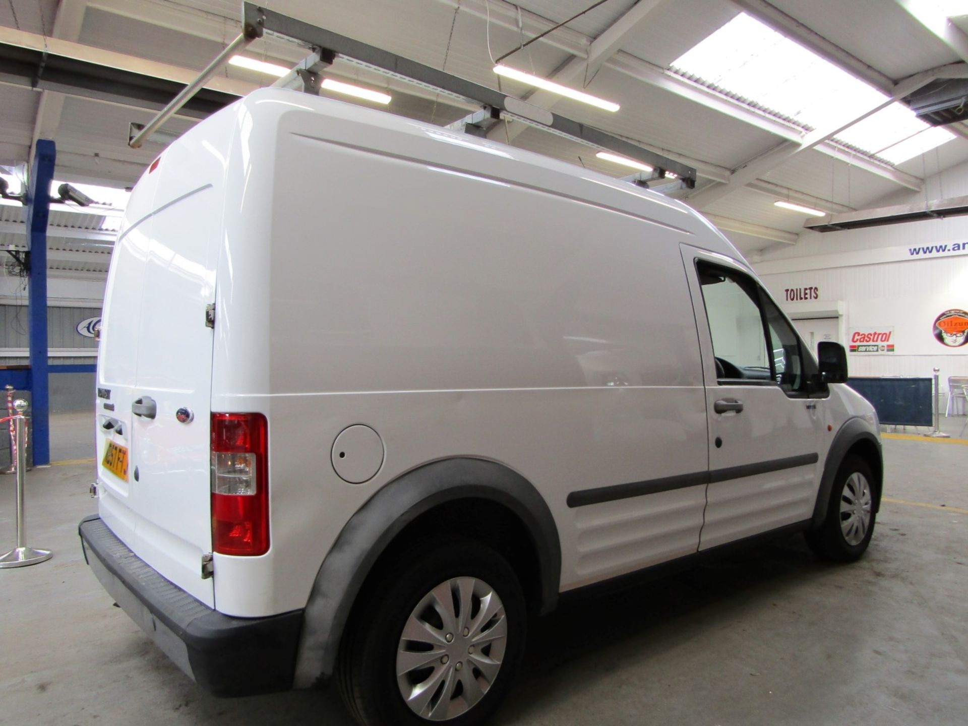 57 07 Ford Transit Connect T230 L90 - Image 11 of 16