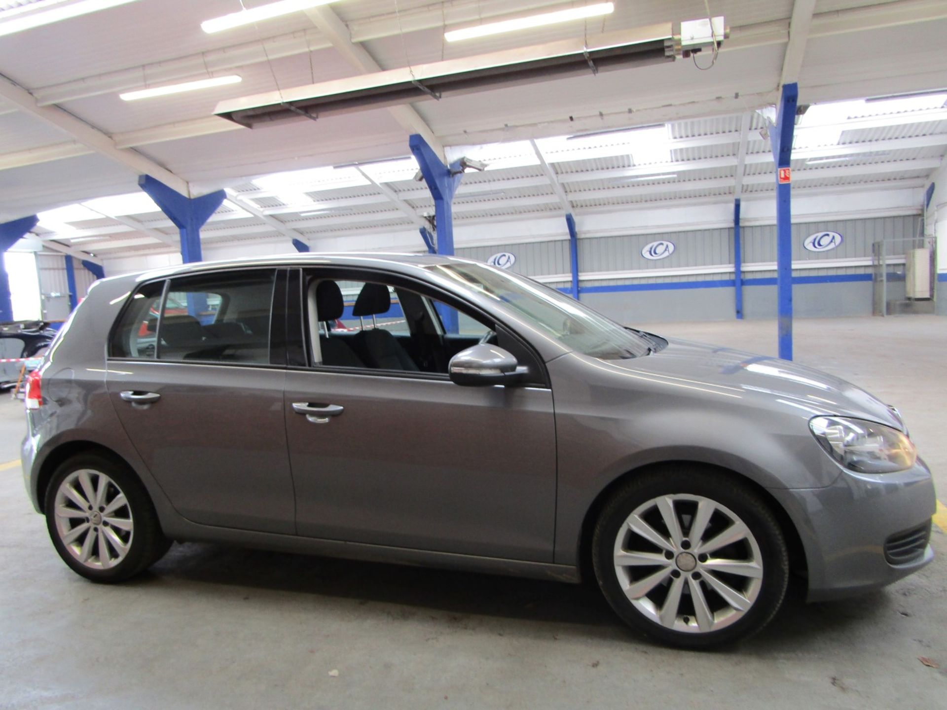 61 11 VW Golf Match TDI - Image 20 of 25