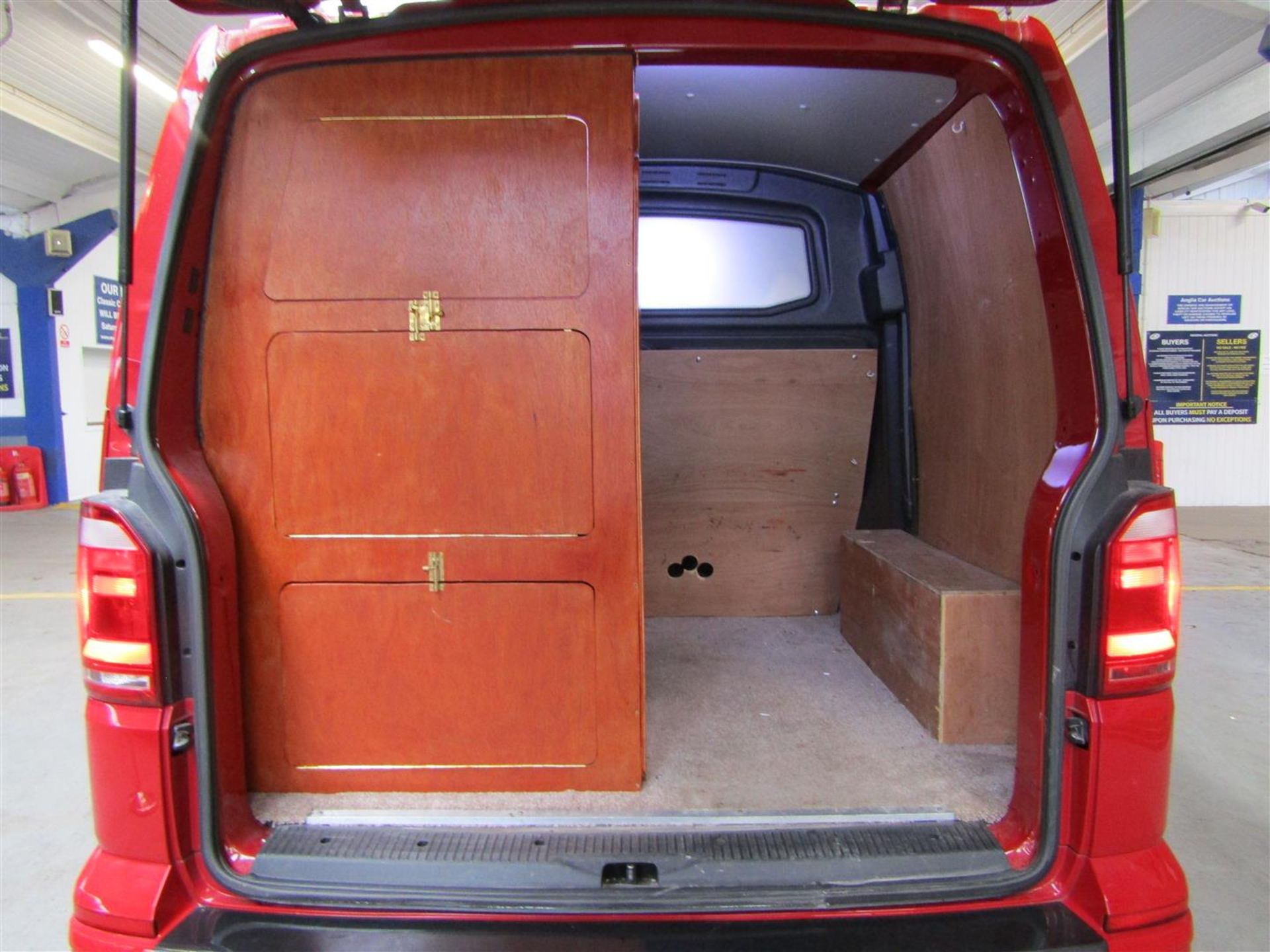 67 17 VW Transporter T30 Highline TD - Image 31 of 34