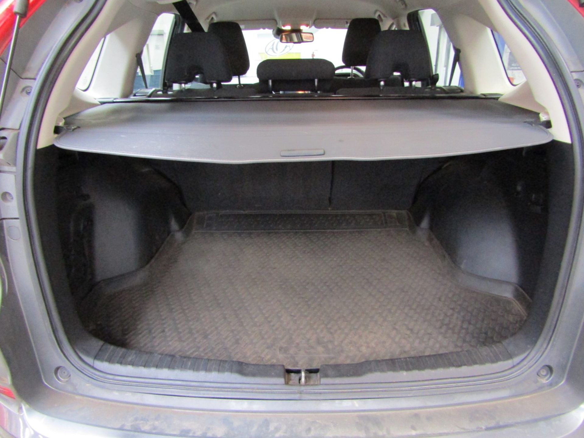 15 15 Honda CR-V SE I-DTEC 4X2 - Image 25 of 37