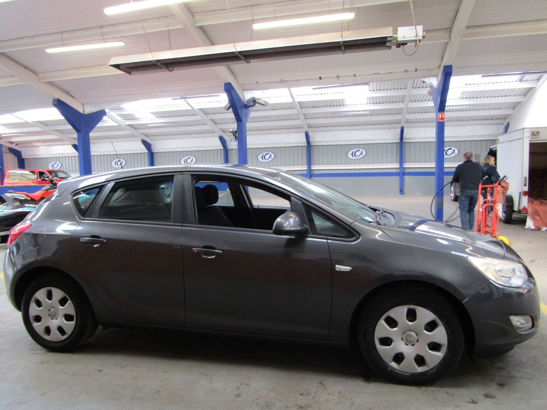 10 10 Vauxhall Astra Exclusiv 113 - Image 16 of 22