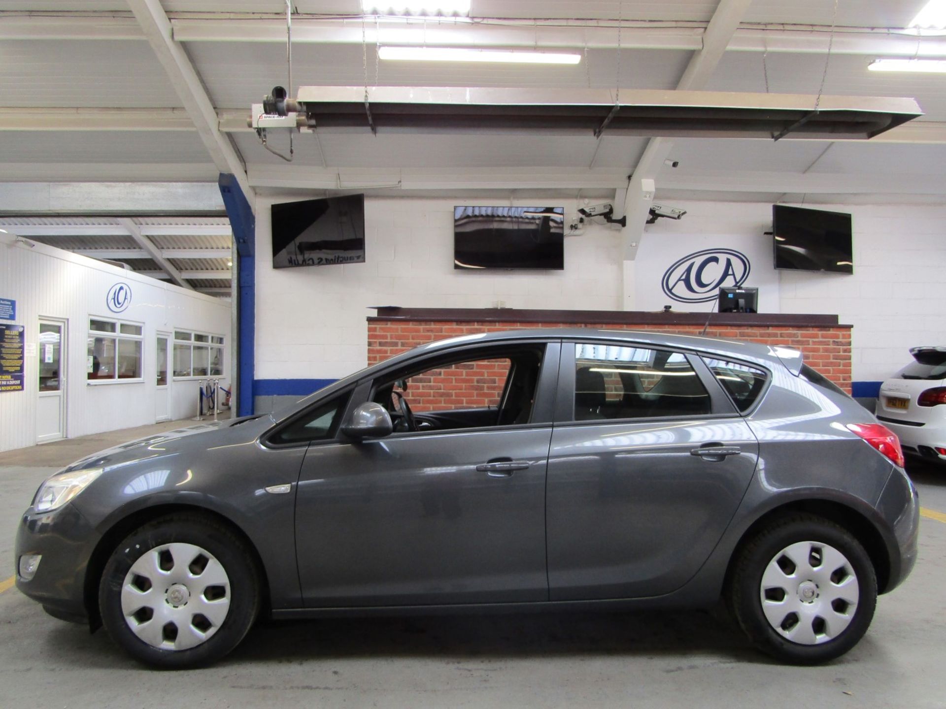 10 10 Vauxhall Astra Exclusiv 113 - Image 22 of 22