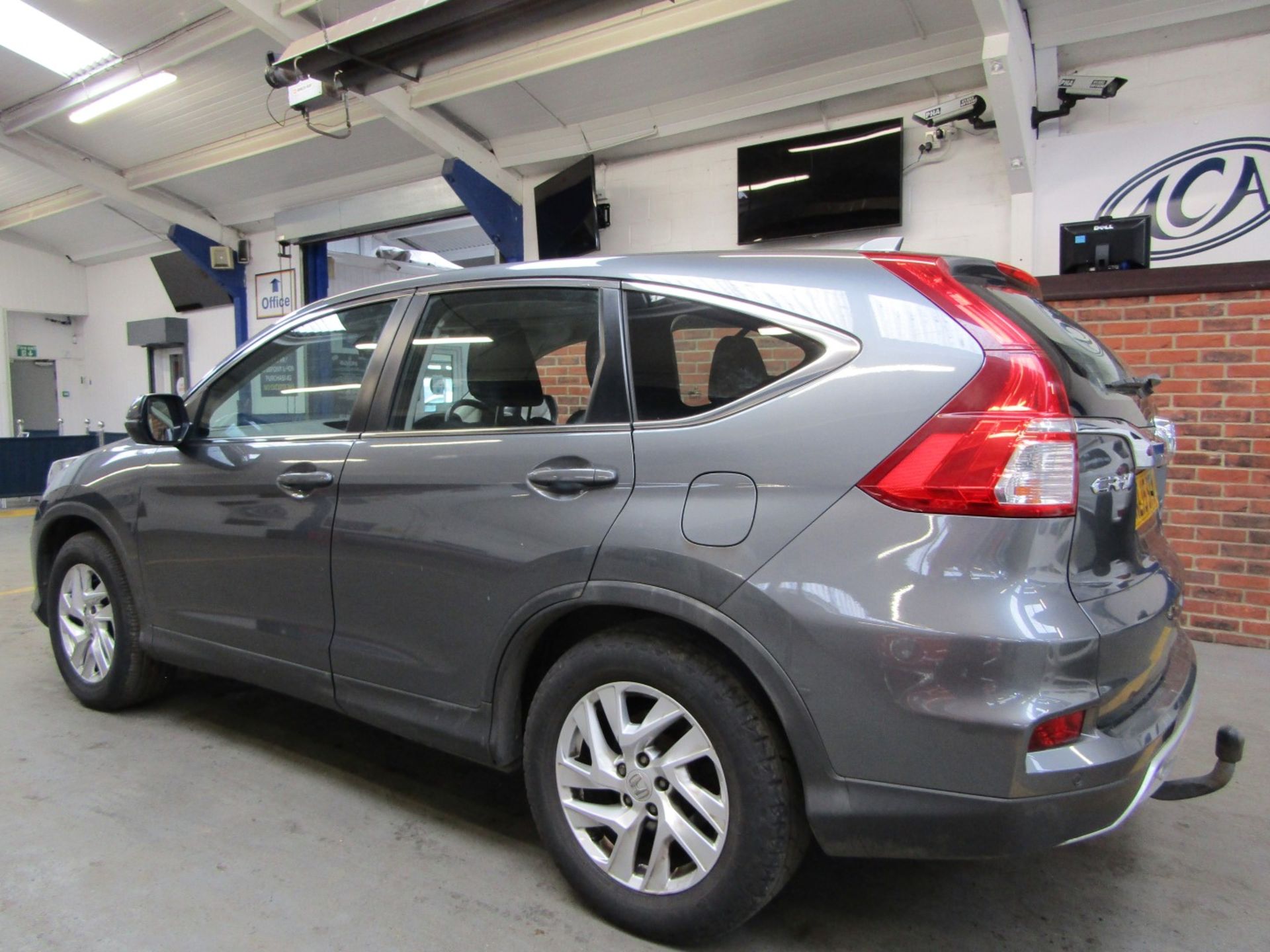 15 15 Honda CR-V SE I-DTEC 4X2 - Image 35 of 37