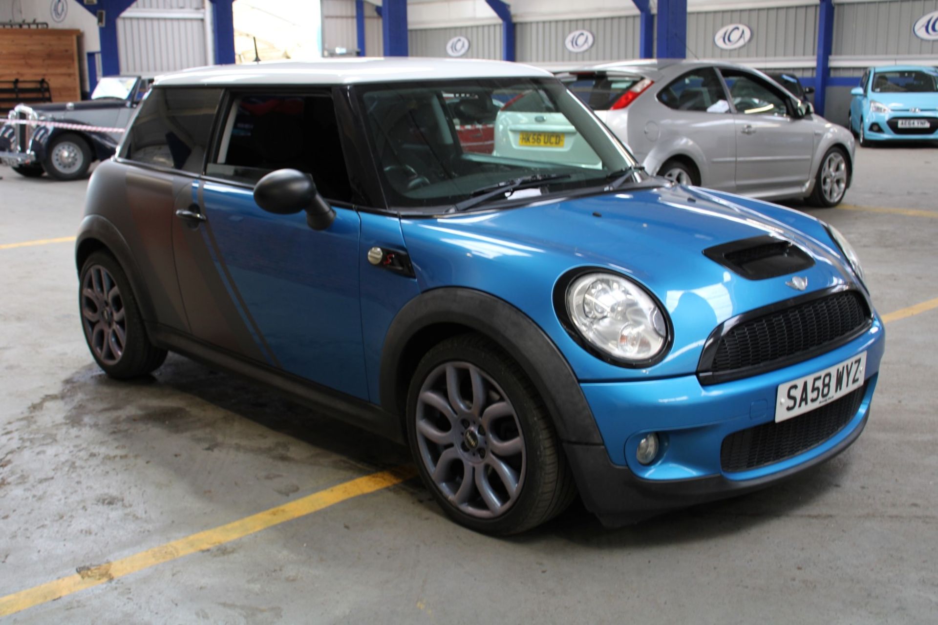 58 08 Mini Cooper S - Image 18 of 21