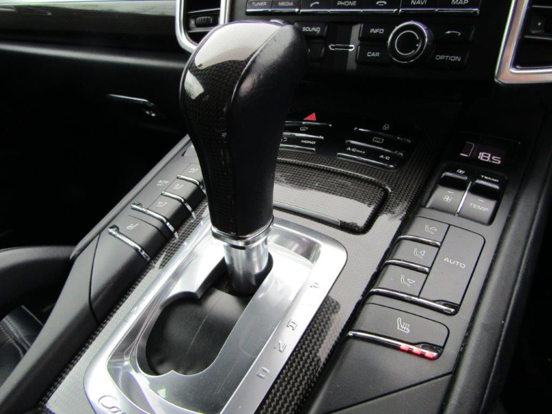 62 13 Porsche Cayenne GTS V8 - Image 14 of 43