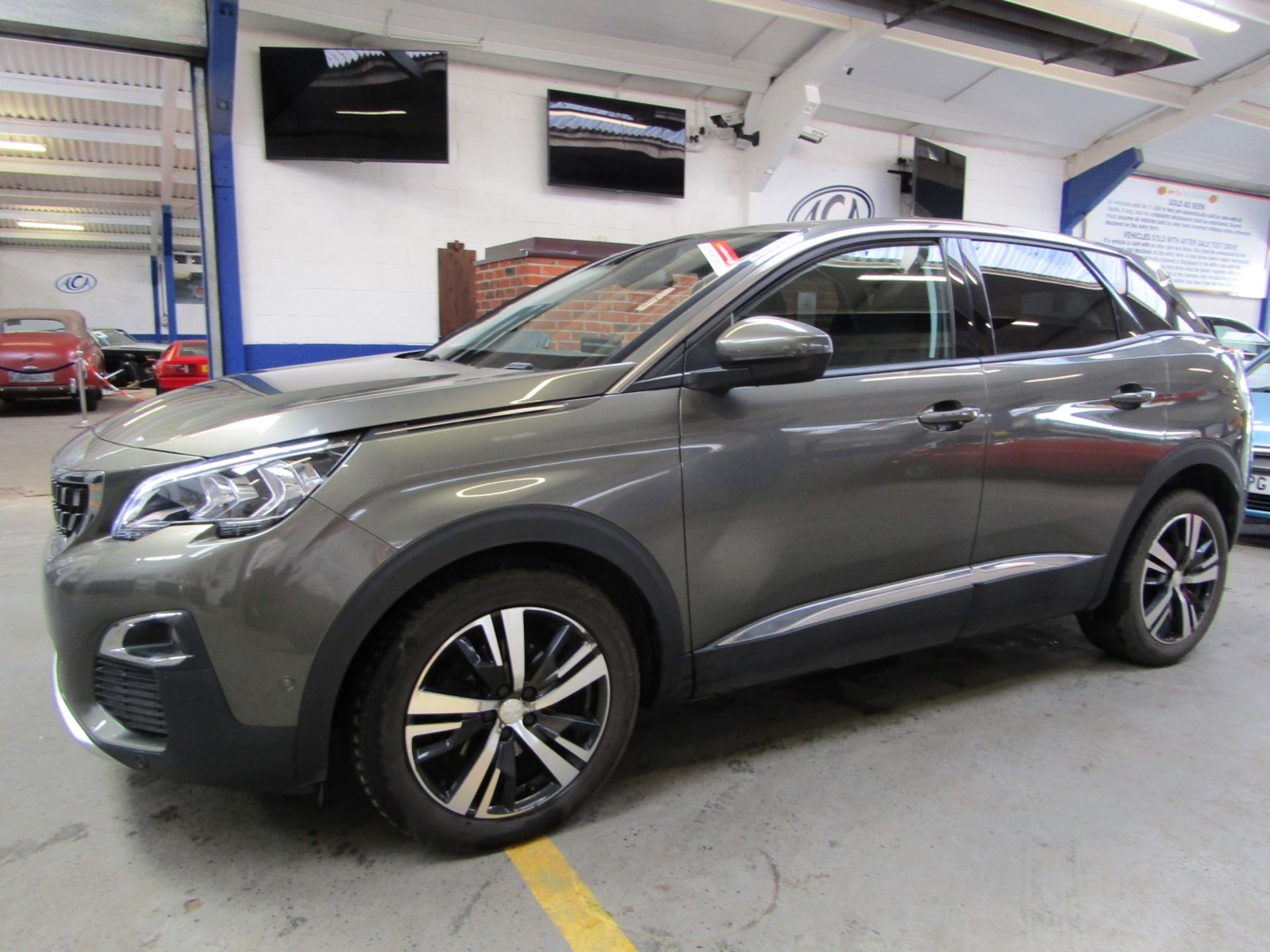 17 17 Peugeot 3008 Puretech Allure