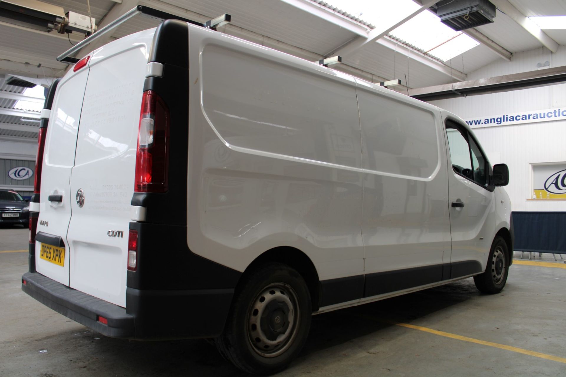 65 15 Vauxhall Vivaro 2900 CDTI - Image 15 of 22