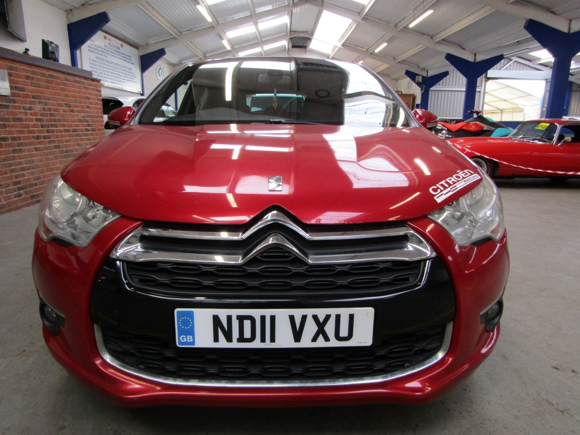 11 11 Citroen DS4 DStyle HDI - Image 2 of 25