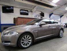 12 12 Jaguar XF Luxury V6 Auto