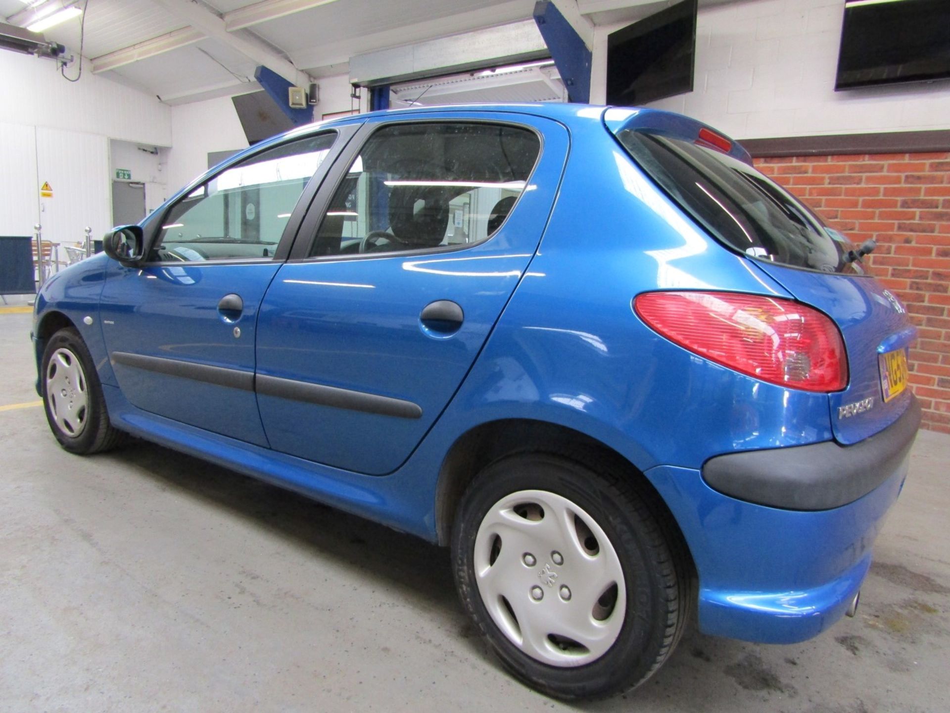 53 03 Peugeot 206 Entice - Image 20 of 21