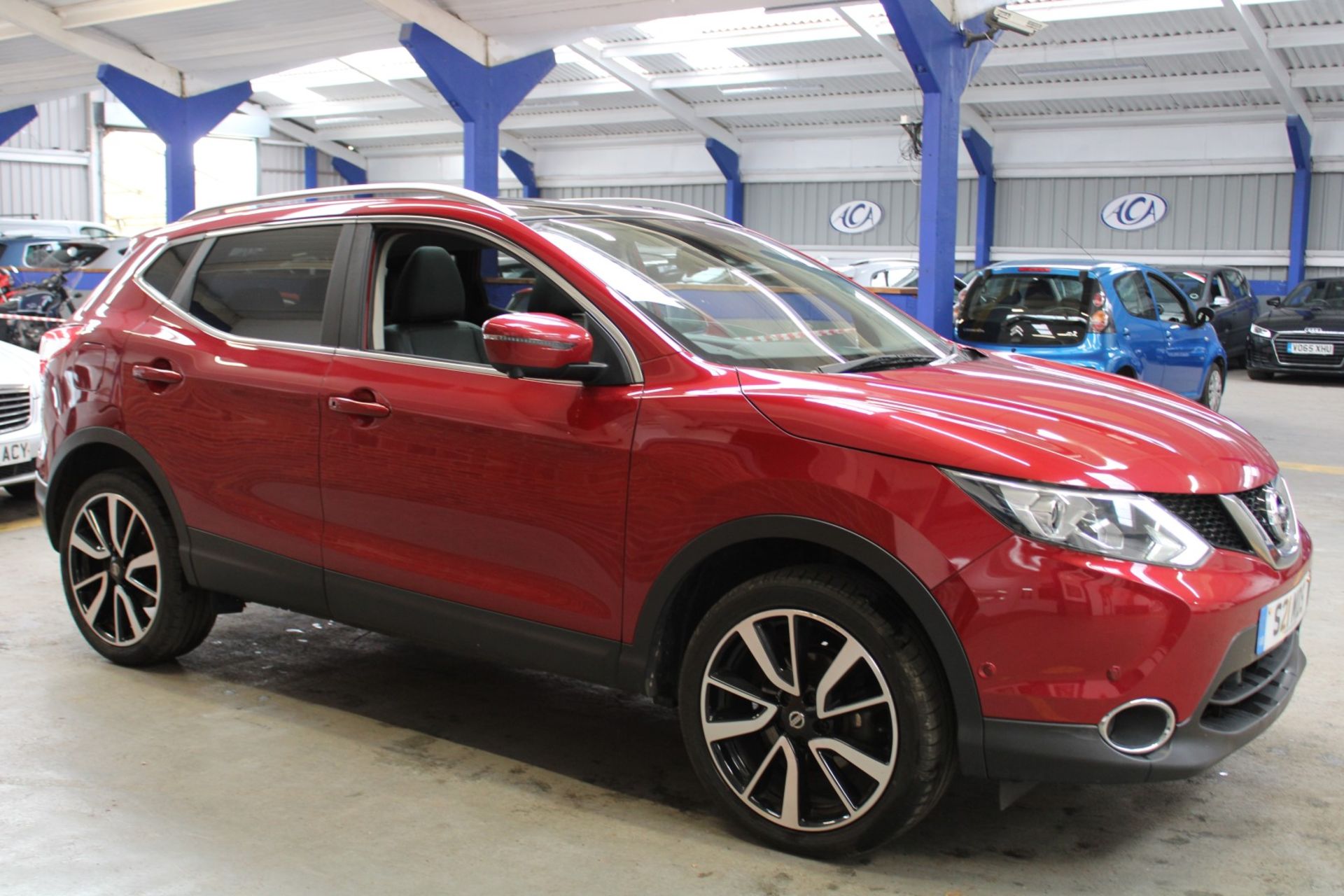 17 17 Nissan Qashqai Tekna DCI - Image 19 of 29